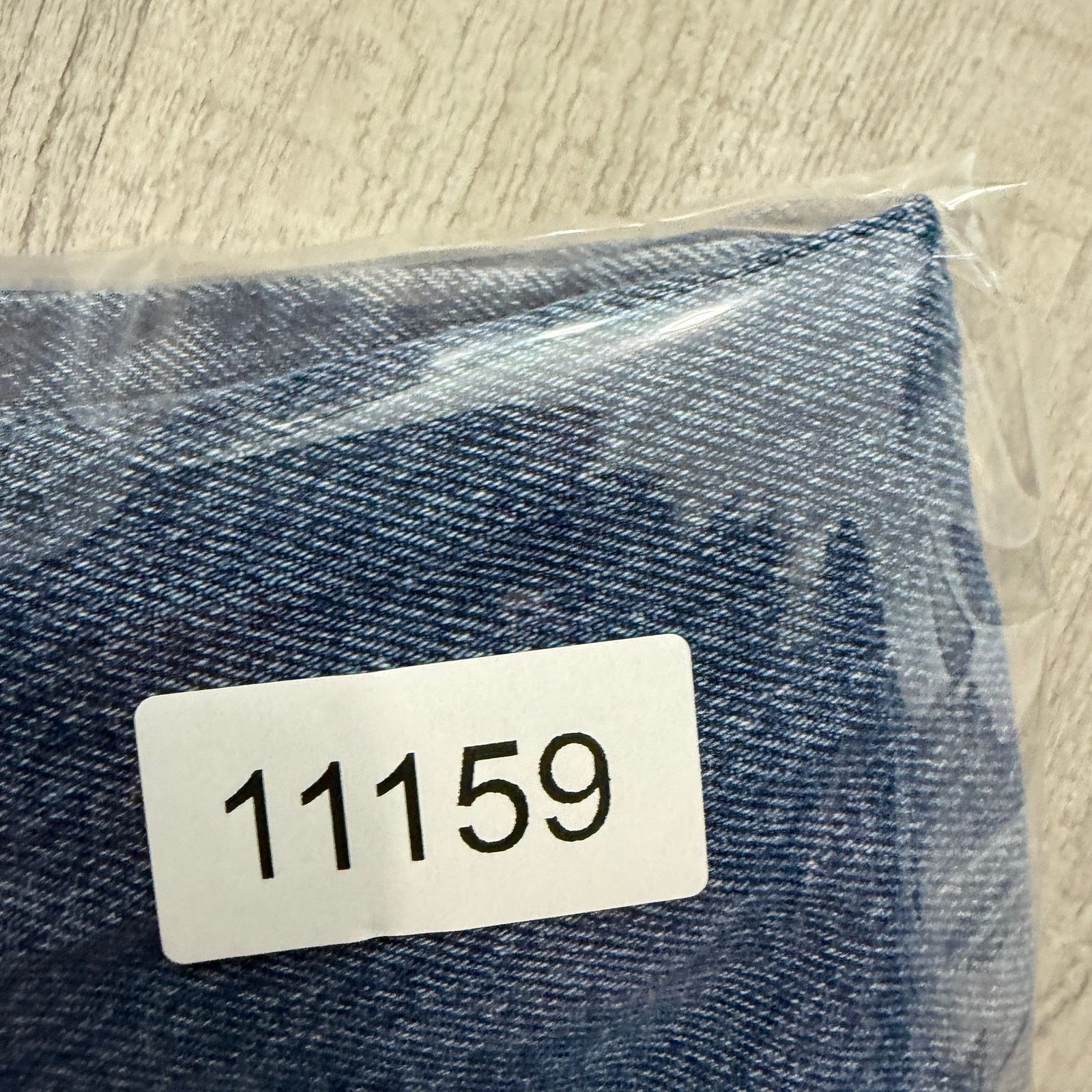 Tommy Hilfiger Vintage Tommy Hilfiger Jeans Men's 31x30 Blue 90s Denim Size US 31 - 12 Thumbnail