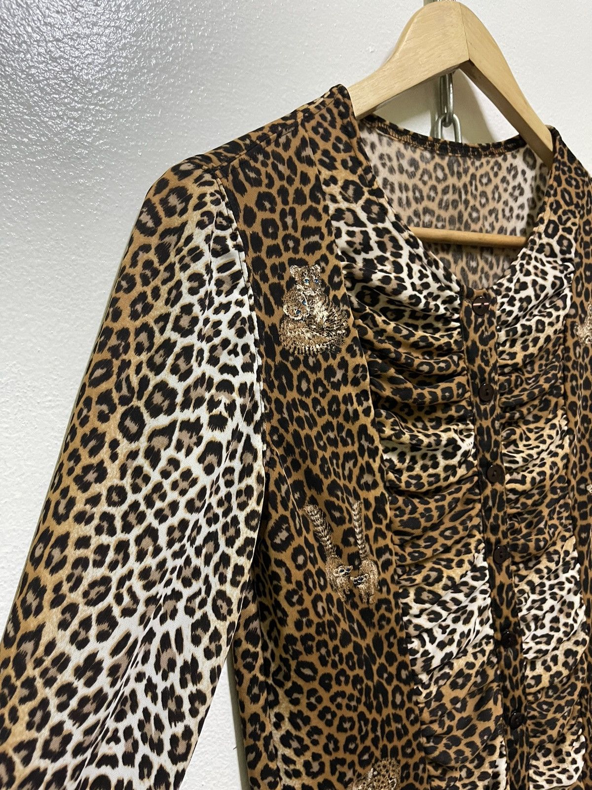 Japanese Brand Leopard Printed Button Stretch Long Sleeve Size S / US 4 / IT 40 - 2 Thumbnail