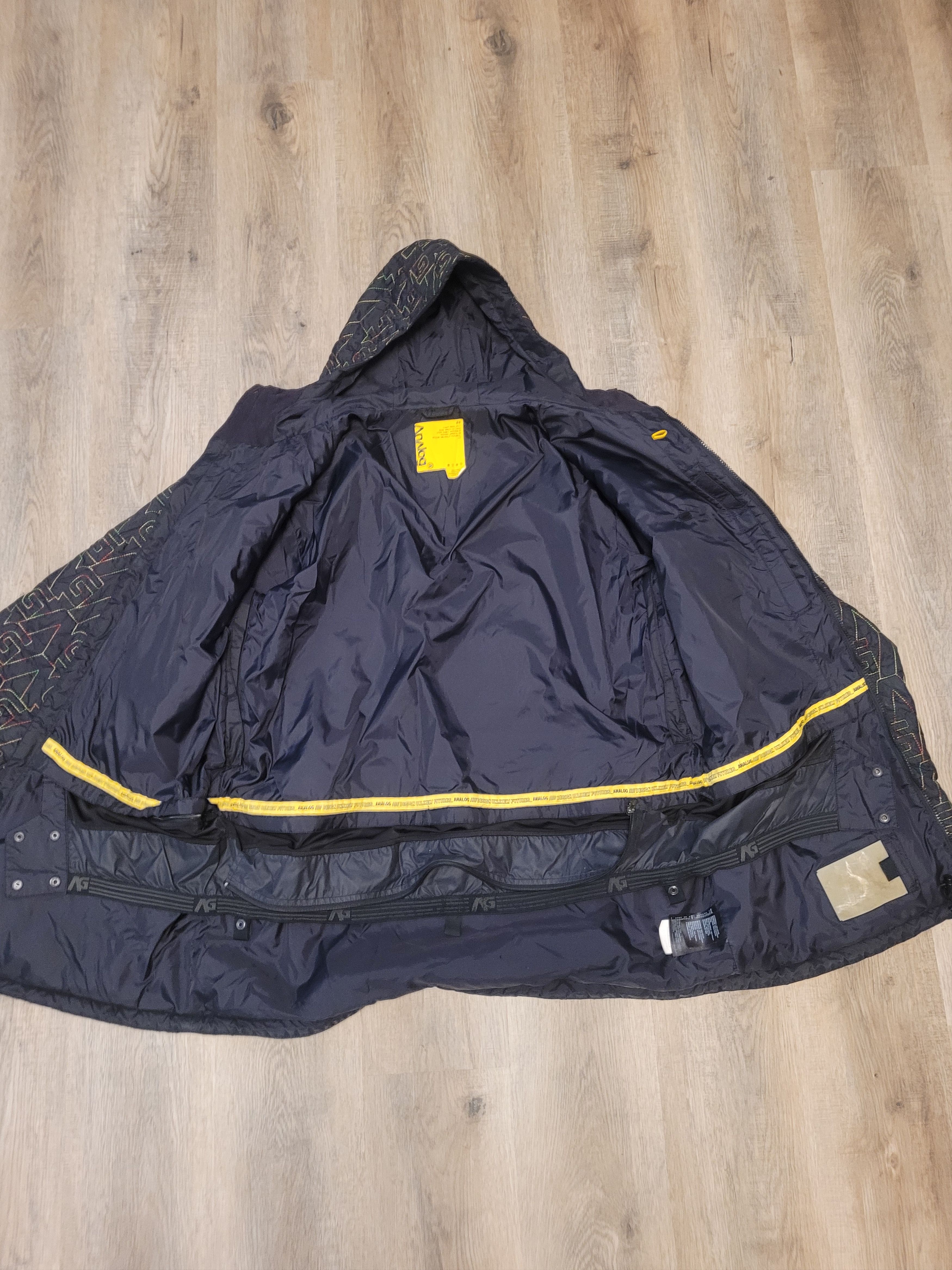 Analog 2009 Analog Snowboard Jacket - XL, Black + Rasta Embroidery Size US XL / EU 56 / 4 - 5 Thumbnail