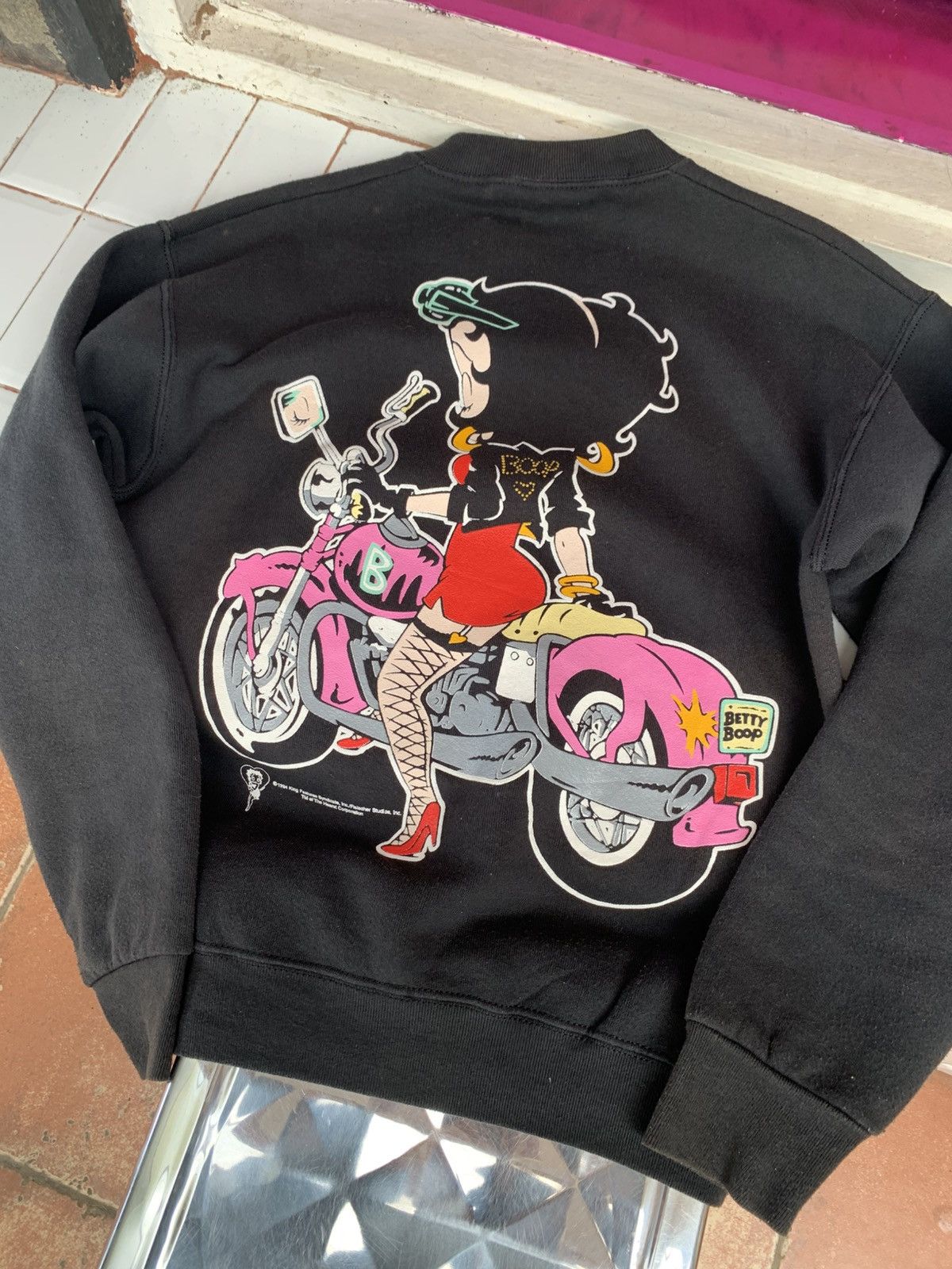 Fruit Of The Loom 🐍 Vintage Betty Boop 1994 Sweatshirt Size US M / EU 48-50 / 2 - 2 Thumbnail