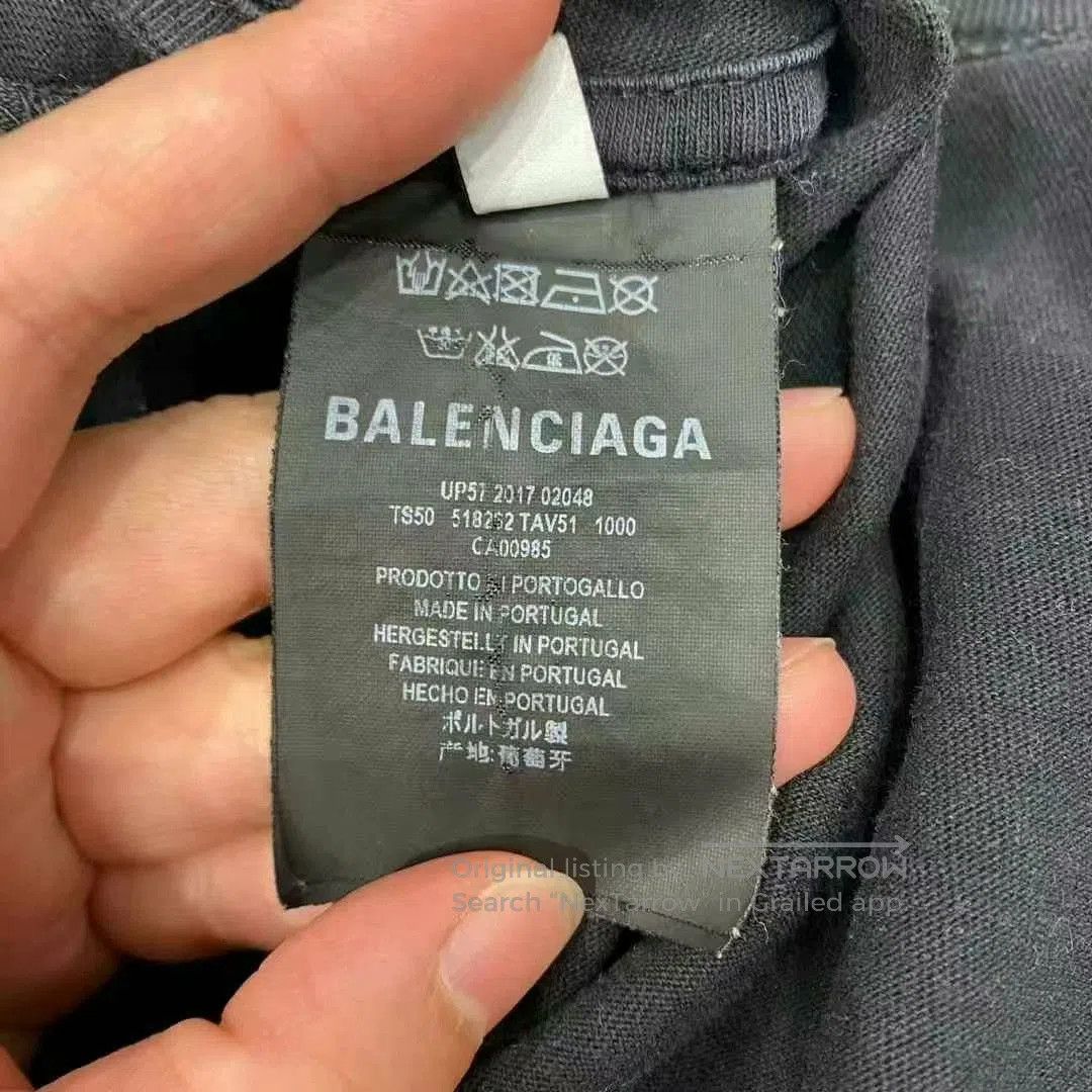 Balenciaga balenciaga blue letter t. Size US S / EU 44-46 / 1 - 5 Thumbnail