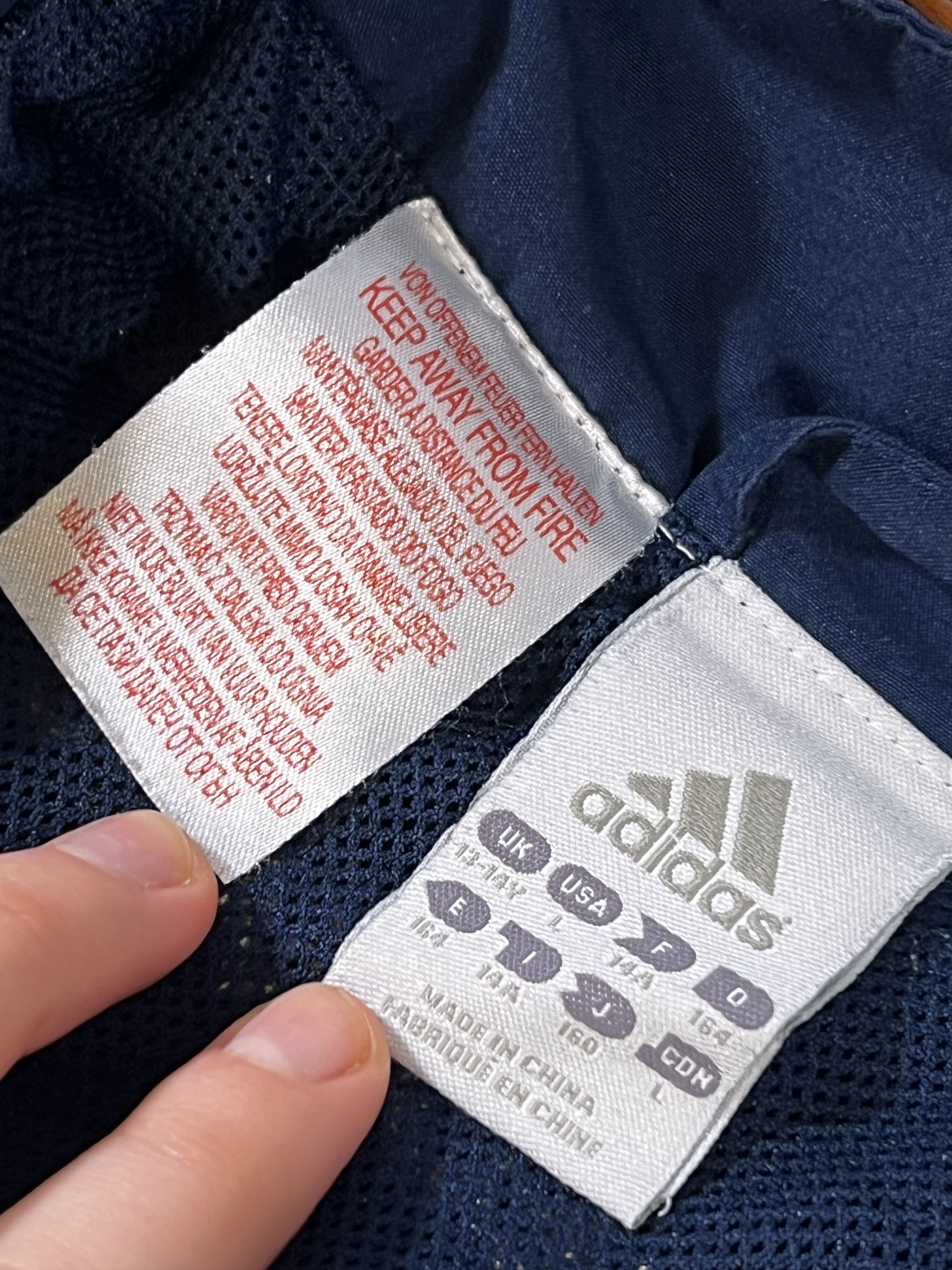 Adidas 2010-11 Chelsea adidas Track Jacket Large Size US L / EU 52-54 / 3 - 6 Thumbnail