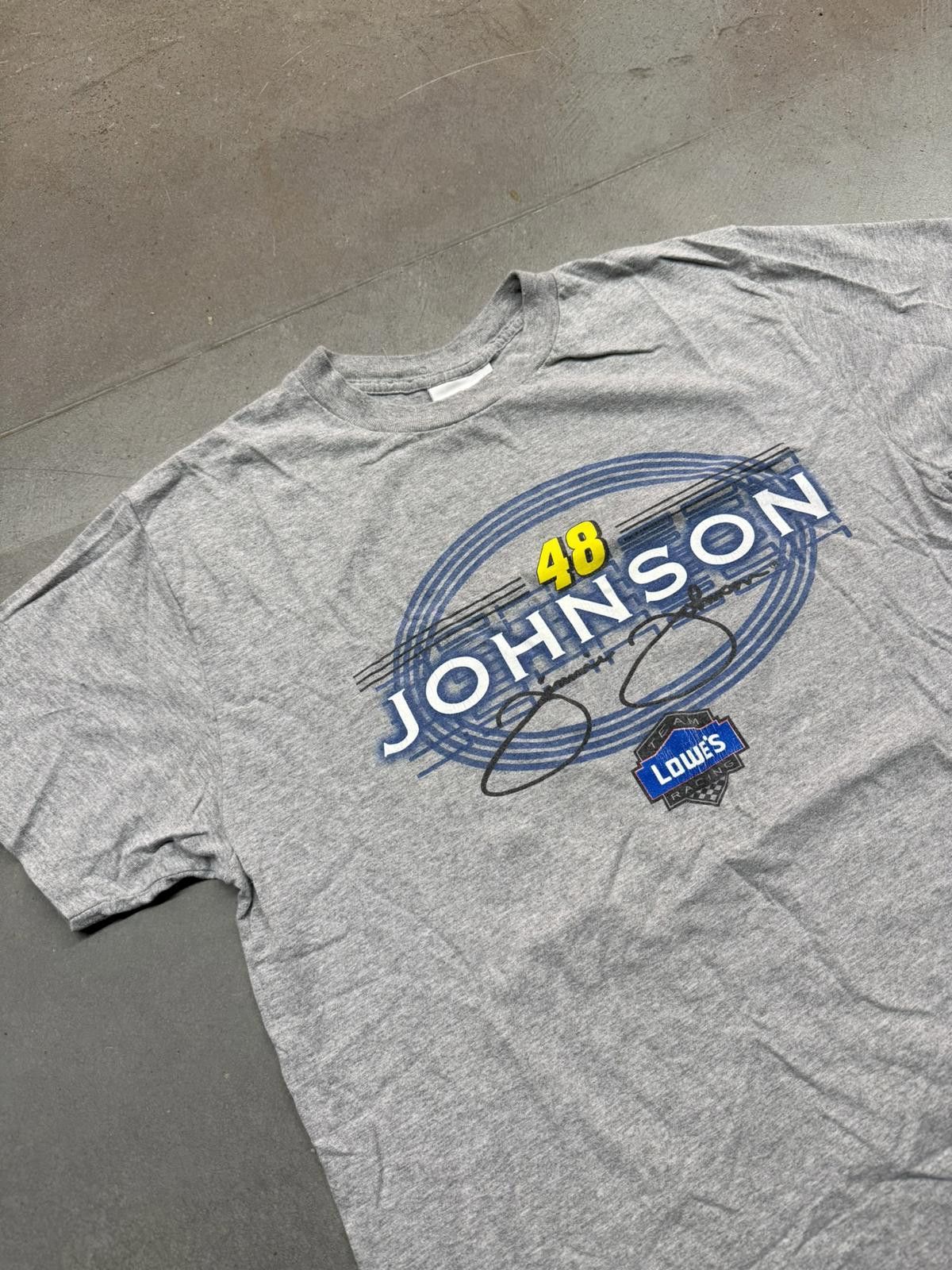 Winners Circle 2005 Winner's Circle NASCAR Jimmie Johnson Graphic T-shirt Size US L / EU 52-54 / 3 - 3 Thumbnail