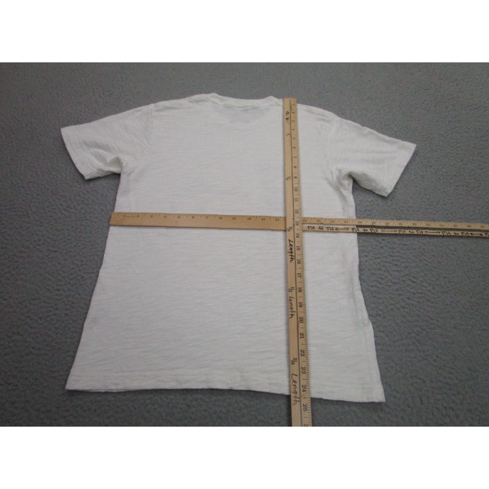 Uniqlo VINTAGE Uniqlo Shirt Mens XS White Art Graphic Tee UT Art Print Size US XS / EU 42 / 0 - 6 Thumbnail