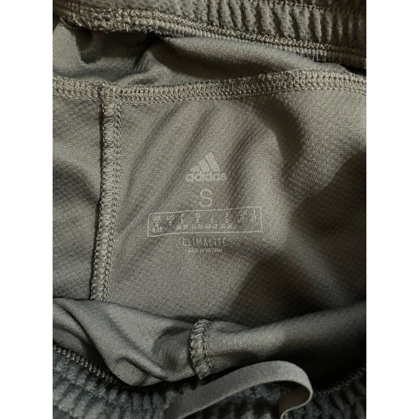 Adidas Womens adidas climalite running shorts Small Gray Breathable Activewear Boys? Wait. Size 28" / US 6 / IT 42 - 3 Thumbnail