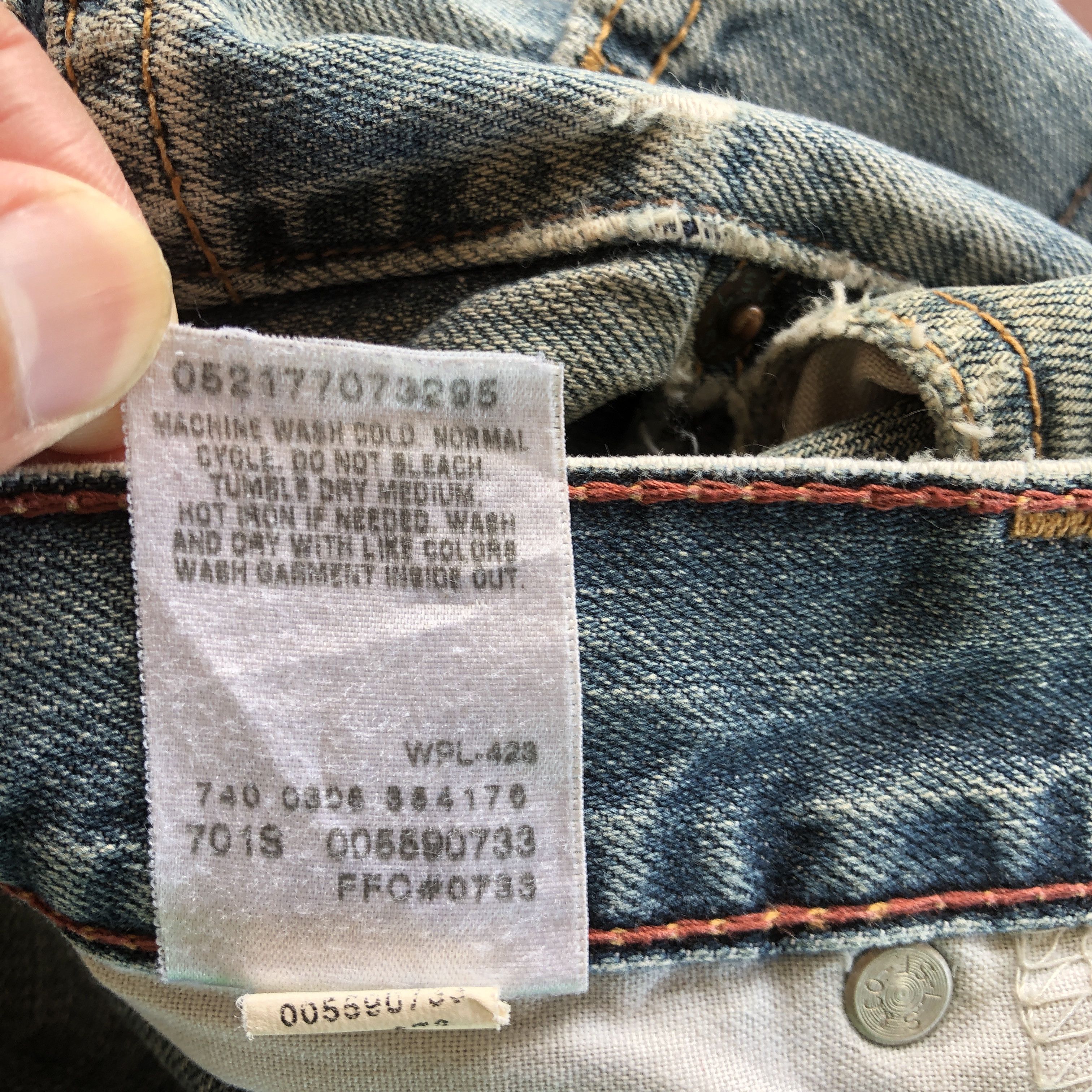 Levi's Vintage Levis Baggy Jeans Levi's 559 Faded Light Wash Denim Size US 34 / EU 50 - 8 Thumbnail