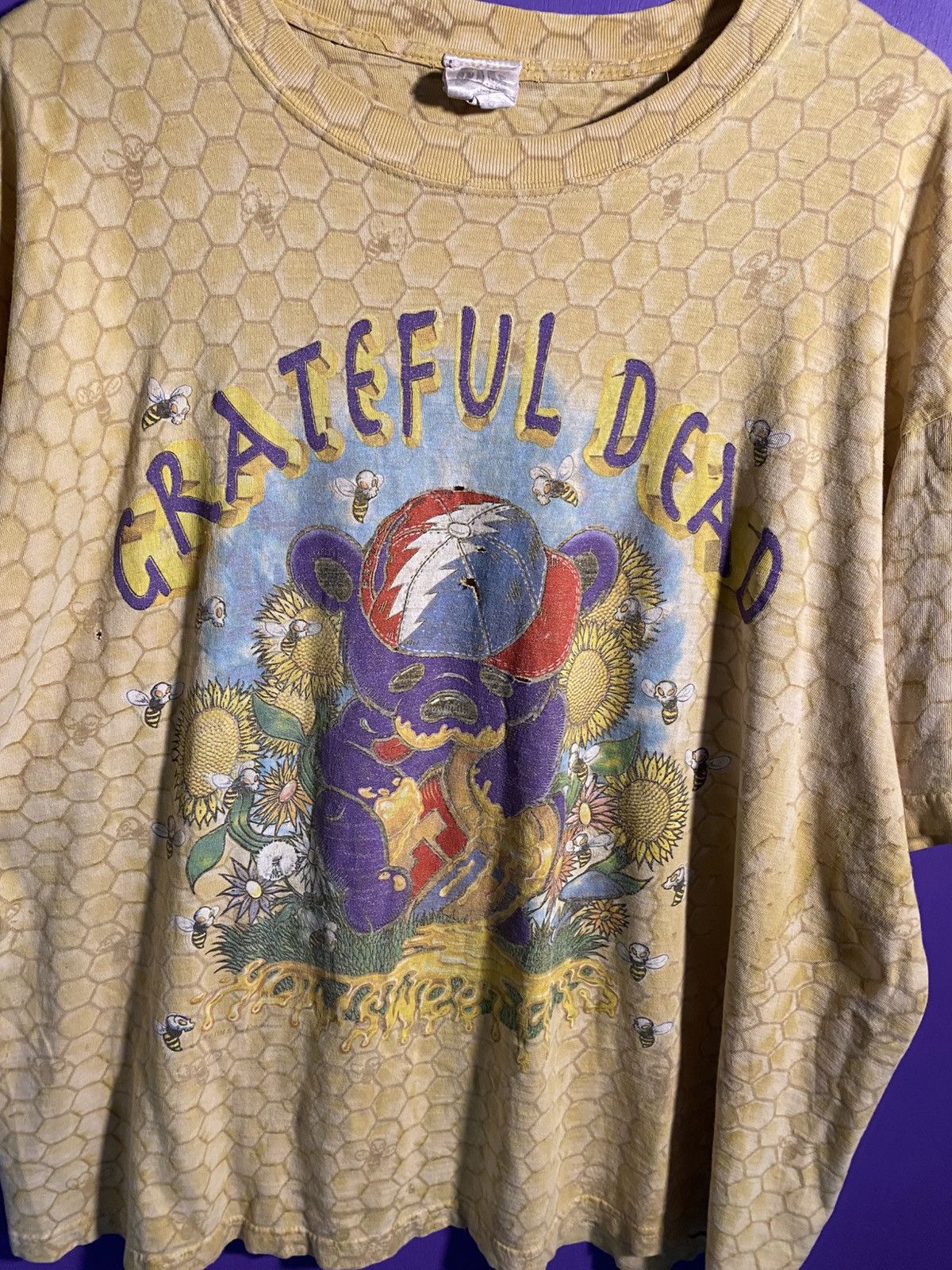 Band Tees Vintage 1995 Grateful Dead honeycomb bees t-shirt Size US XL / EU 56 / 4 - 3 Thumbnail