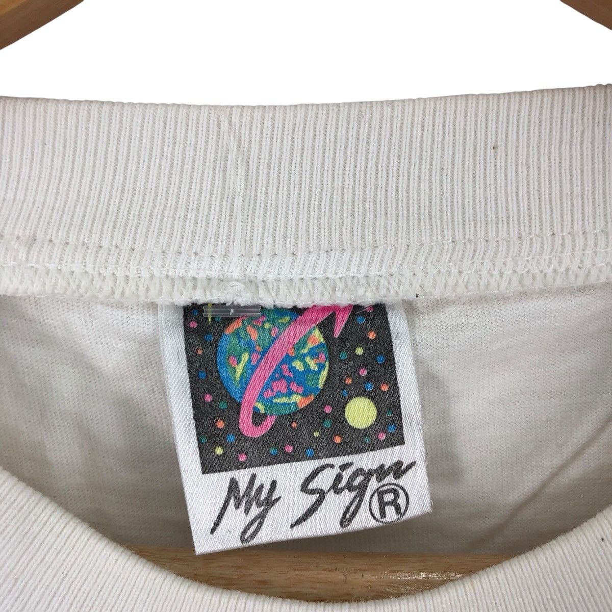 Hot Tuna × Vintage Vintage bootleg HOT TUNA big back hit Surfing tee Size US L / EU 52-54 / 3 - 4 Thumbnail