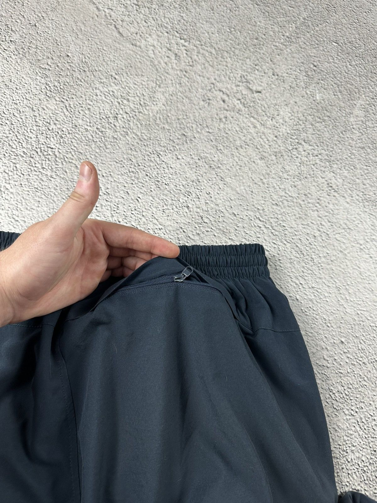 Nike Vintage Nike Trackpants Faded Nylon Y2K Baggy Style Size US 34 / EU 50 - 15 Thumbnail