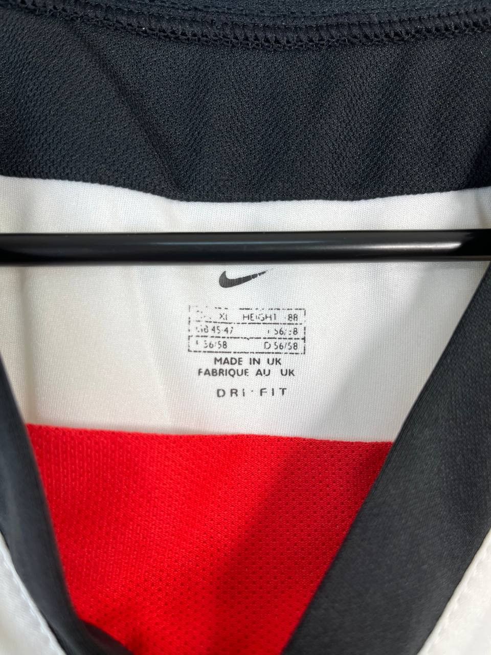 Nike MANCHESTER UNITED 2002 -04 AWAY SHIRT NIKE VODAFONE SIZE XL Size US XL / EU 56 / 4 - 3 Thumbnail