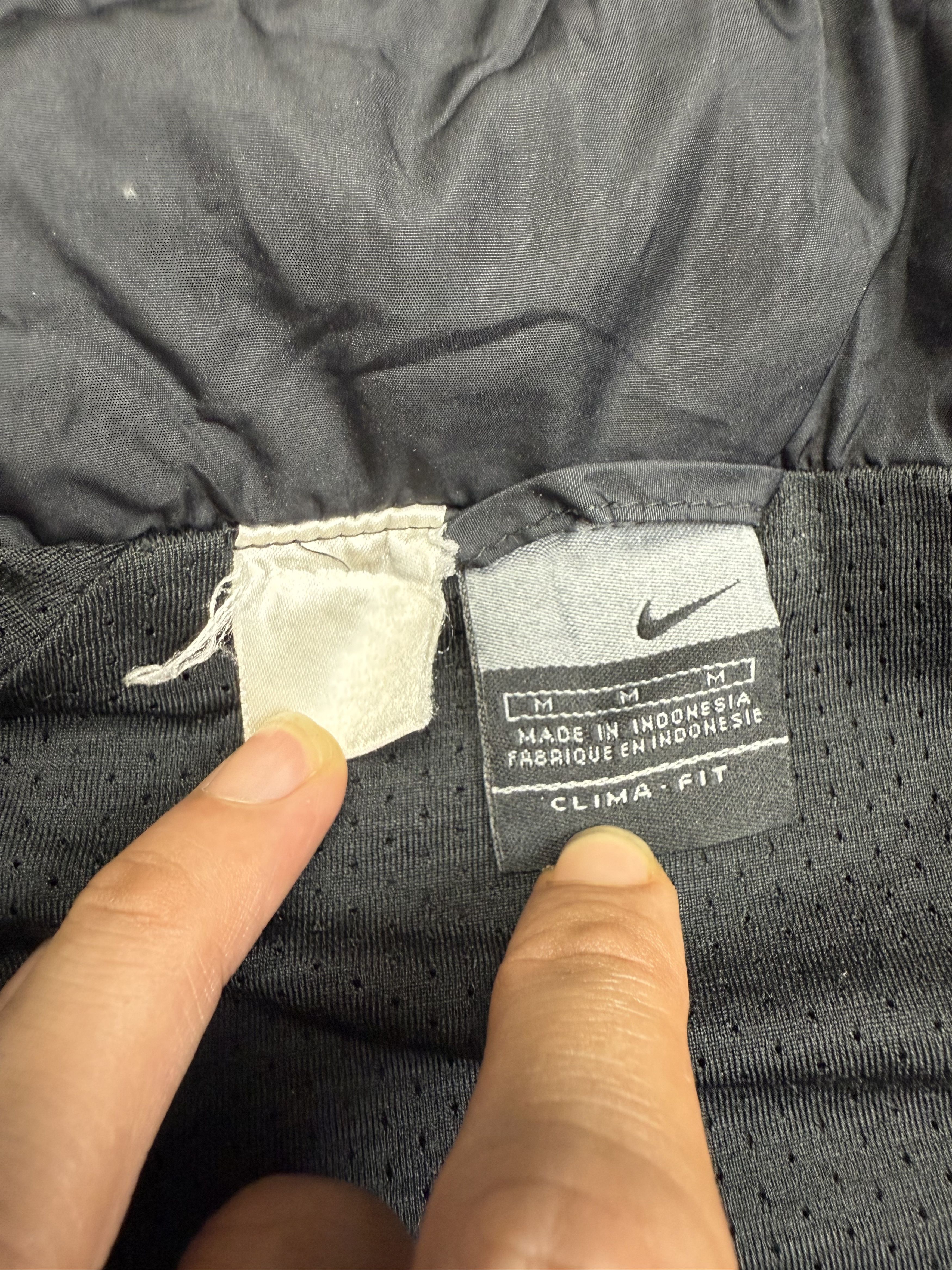 Nike 2003 Nike Juventus Jacket Size US M / EU 48-50 / 2 - 11 Thumbnail