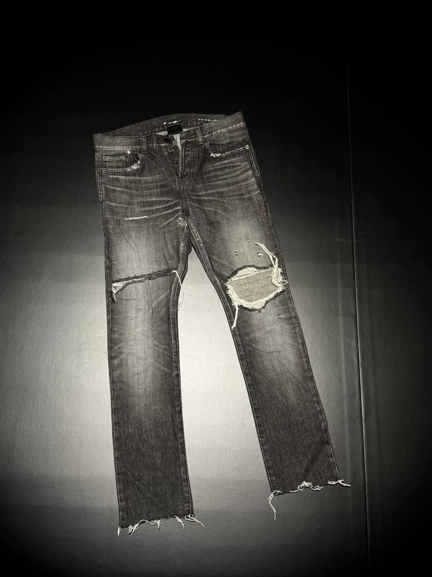 Saint Laurent Paris Saint Laurent Slim-Fit Distressed Jeans Size US 29 - 1 Thumbnail