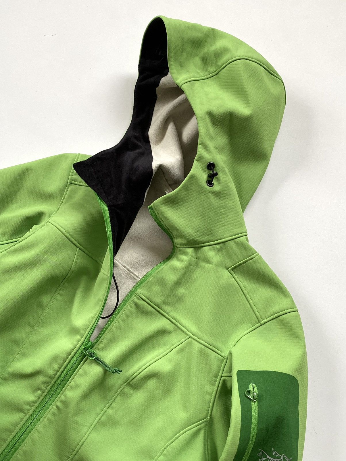 Arc'teryx × Vintage Vintage Arcteryx Epsilon SV Vintage Hoody Lime Size S / US 4 / IT 40 - 4 Thumbnail