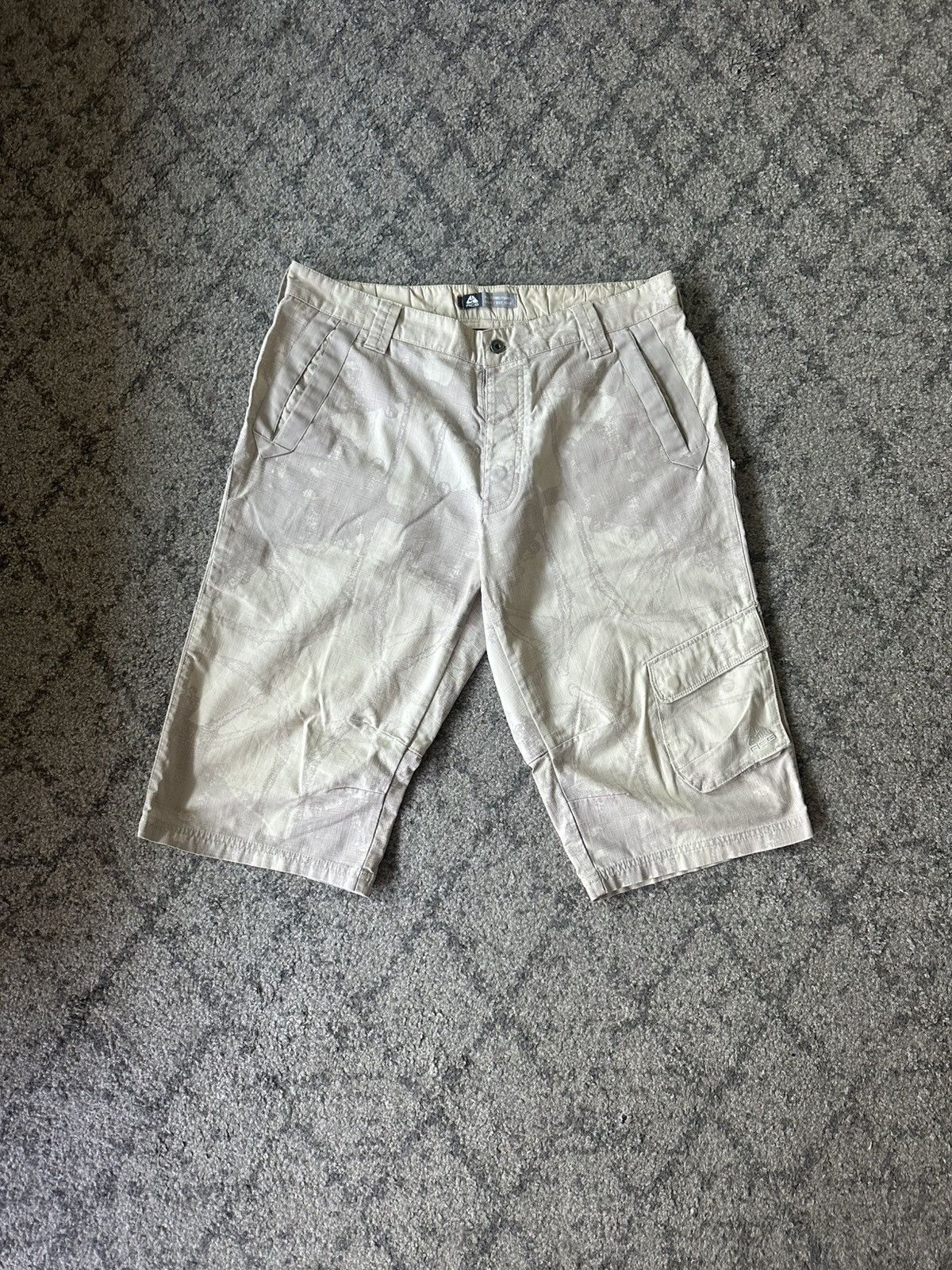 Nike × Nike ACG Vintage Nike Acg Short Outdoor Size US 36 / EU 52 - 1 Thumbnail