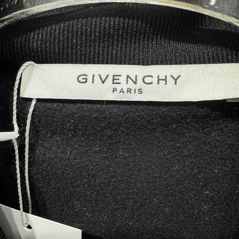 Givenchy Givenchy Four-Grid Black and Red Embroidered Logo Zippered Size US L / EU 52-54 / 3 - 3 Thumbnail