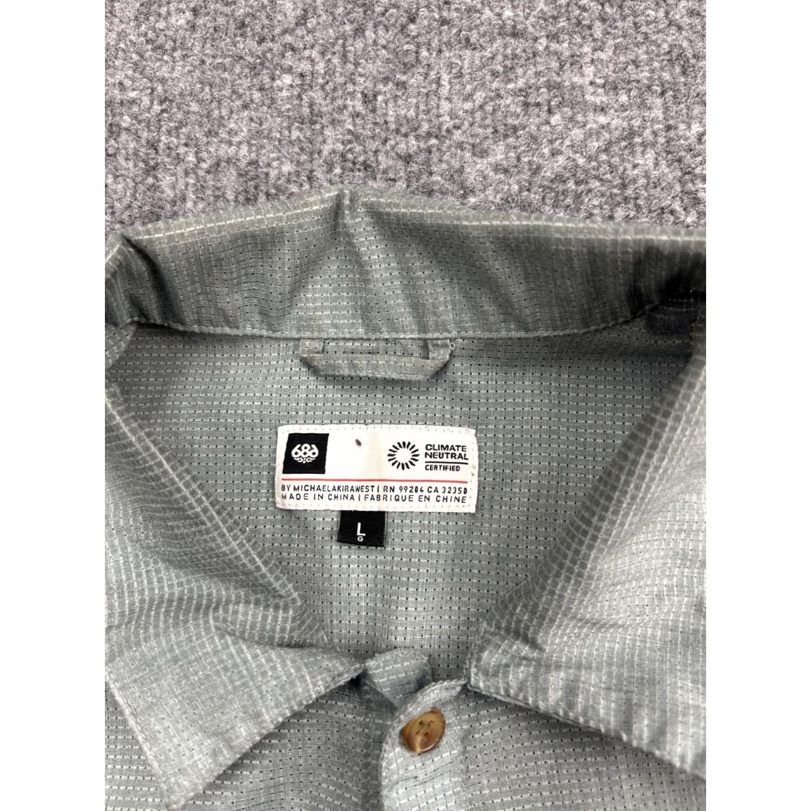 686 686 Canopy Woven Shirt Mens Large Gray Short Sleeve Button Front Zip Pocket Size US L / EU 52-54 / 3 - 2 Thumbnail