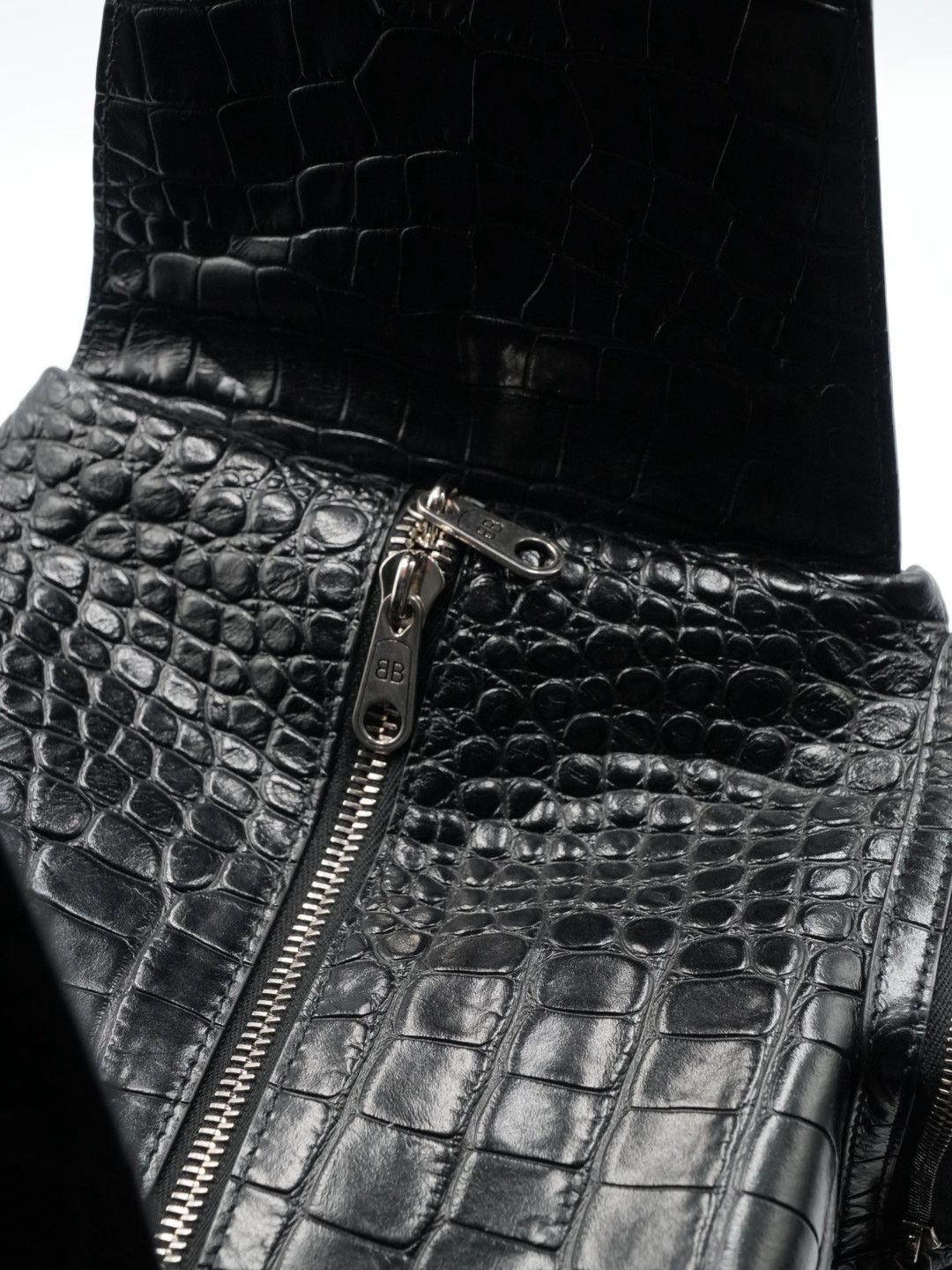 Balenciaga Balenciaga Black Croc Embossed Big Superbusy Sling Bag Size ONE SIZE - 9 Thumbnail