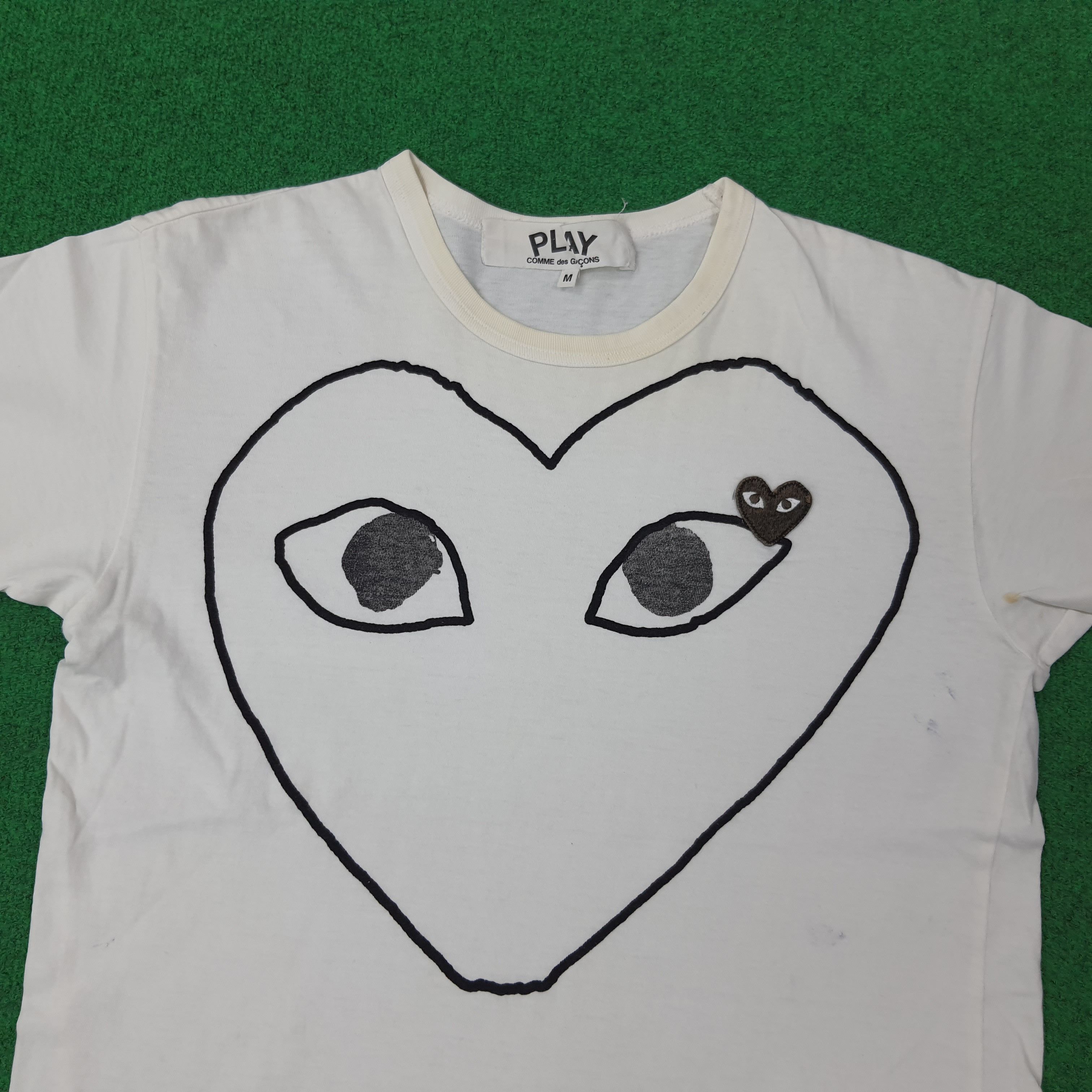 Comme des Garcons PLAY Vintage Comme Des Garcons PLAY Heart Logo Tshirt C267N31 Size M / US 6-8 / IT 42-44 - 2 Thumbnail