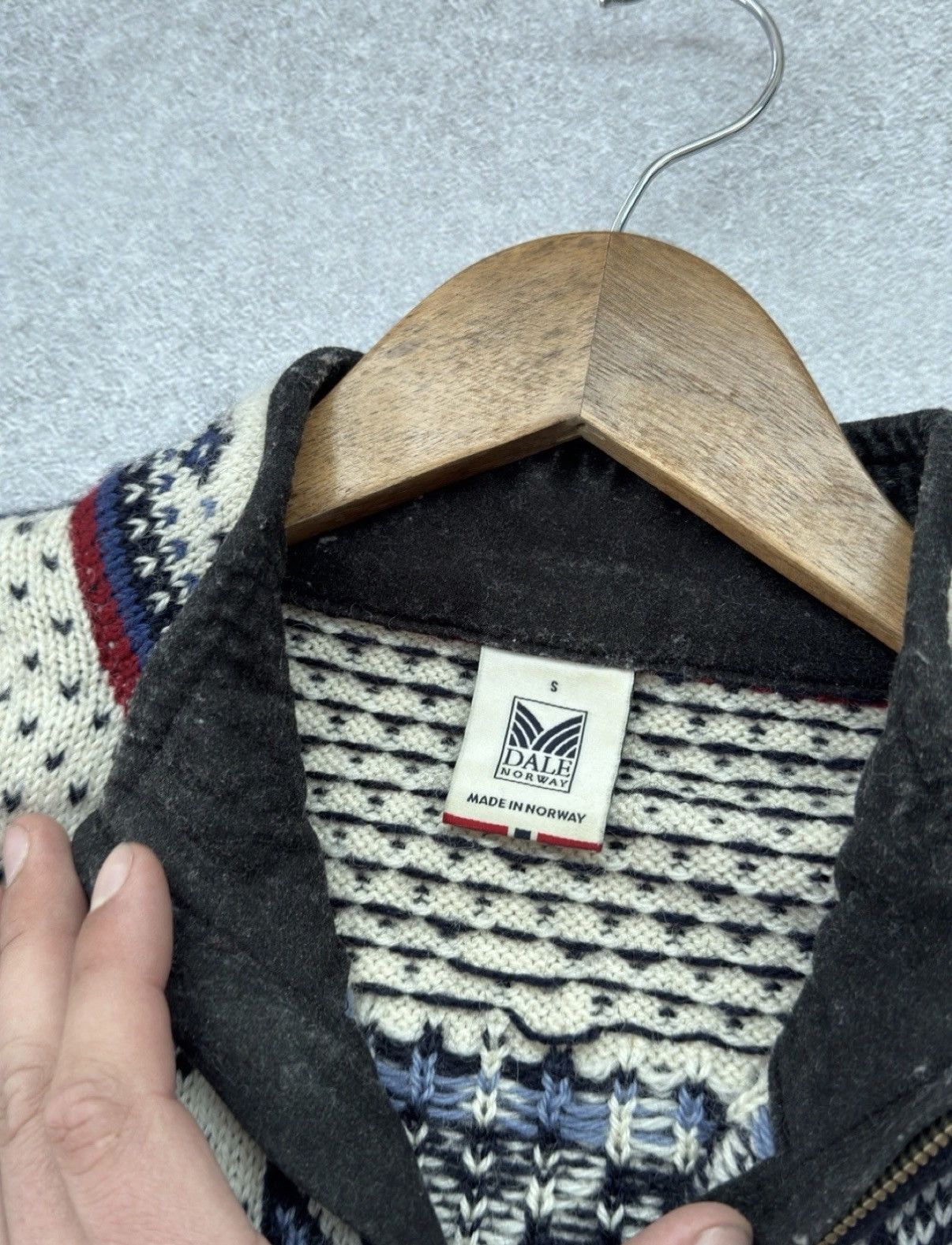 Dale Of Norway DALE OF NORWAY VINTAGE WOOL VAIL SWEATER 1/3 ZIP SIZE S MEN Size US S / EU 44-46 / 1 - 9 Thumbnail