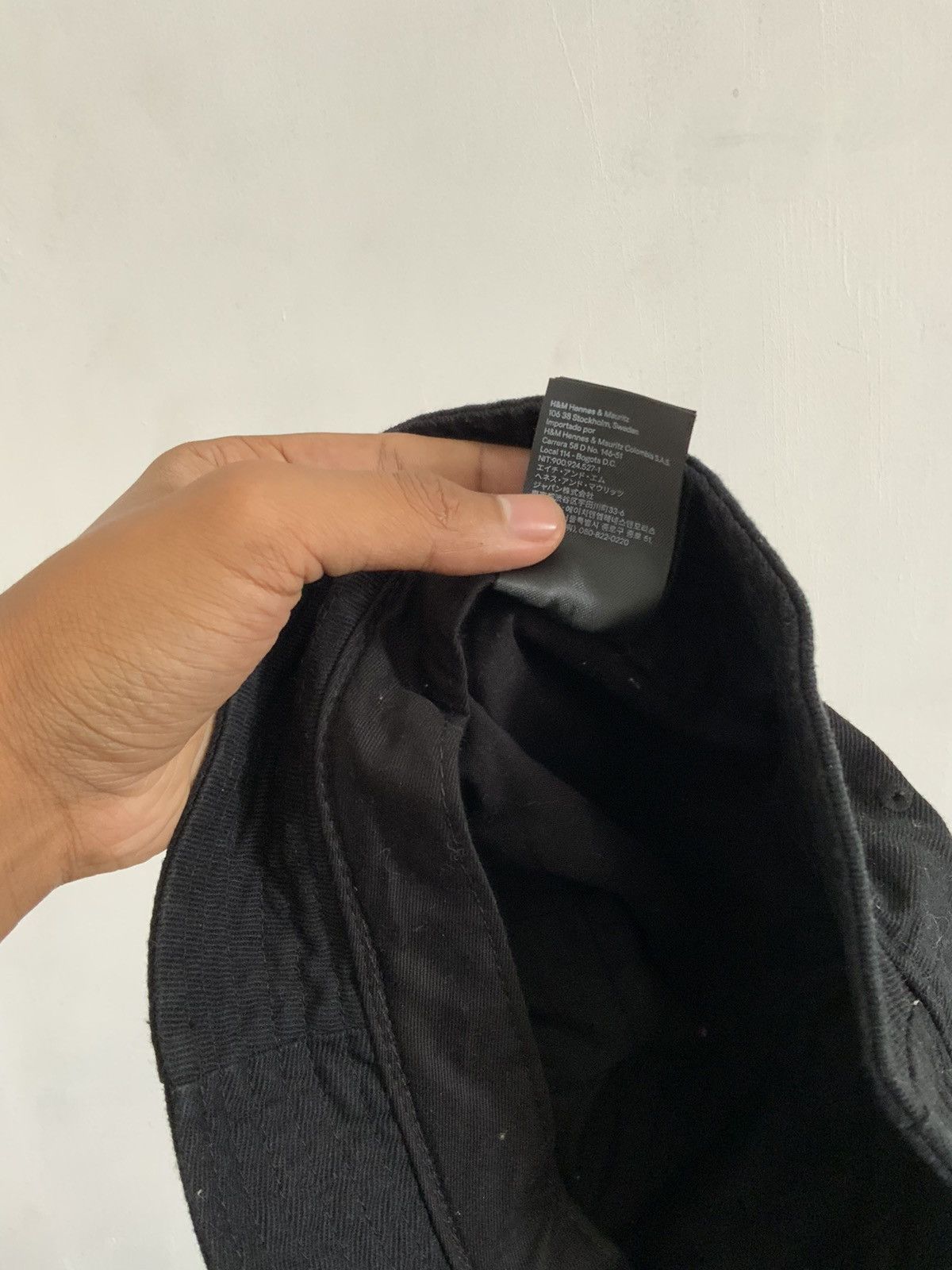 H&M H&M Black Plain Streetwear Outdoor Bucket Hat Size ONE SIZE - 9 Thumbnail