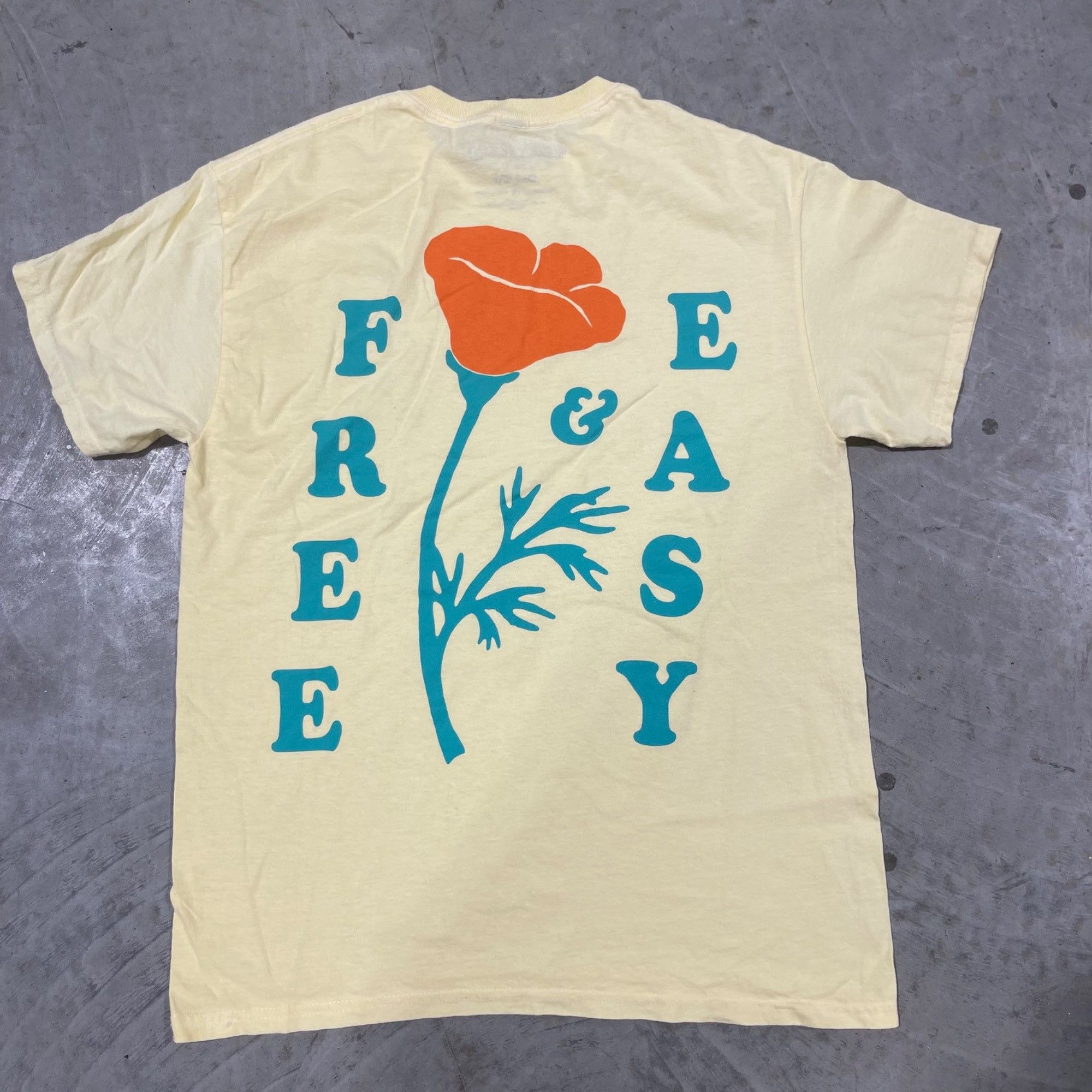 Free & Easy $58 NEW FREE & EASY POPPY YELLOW TEE SZ LARGE Size US L / EU 52-54 / 3 - 3 Thumbnail