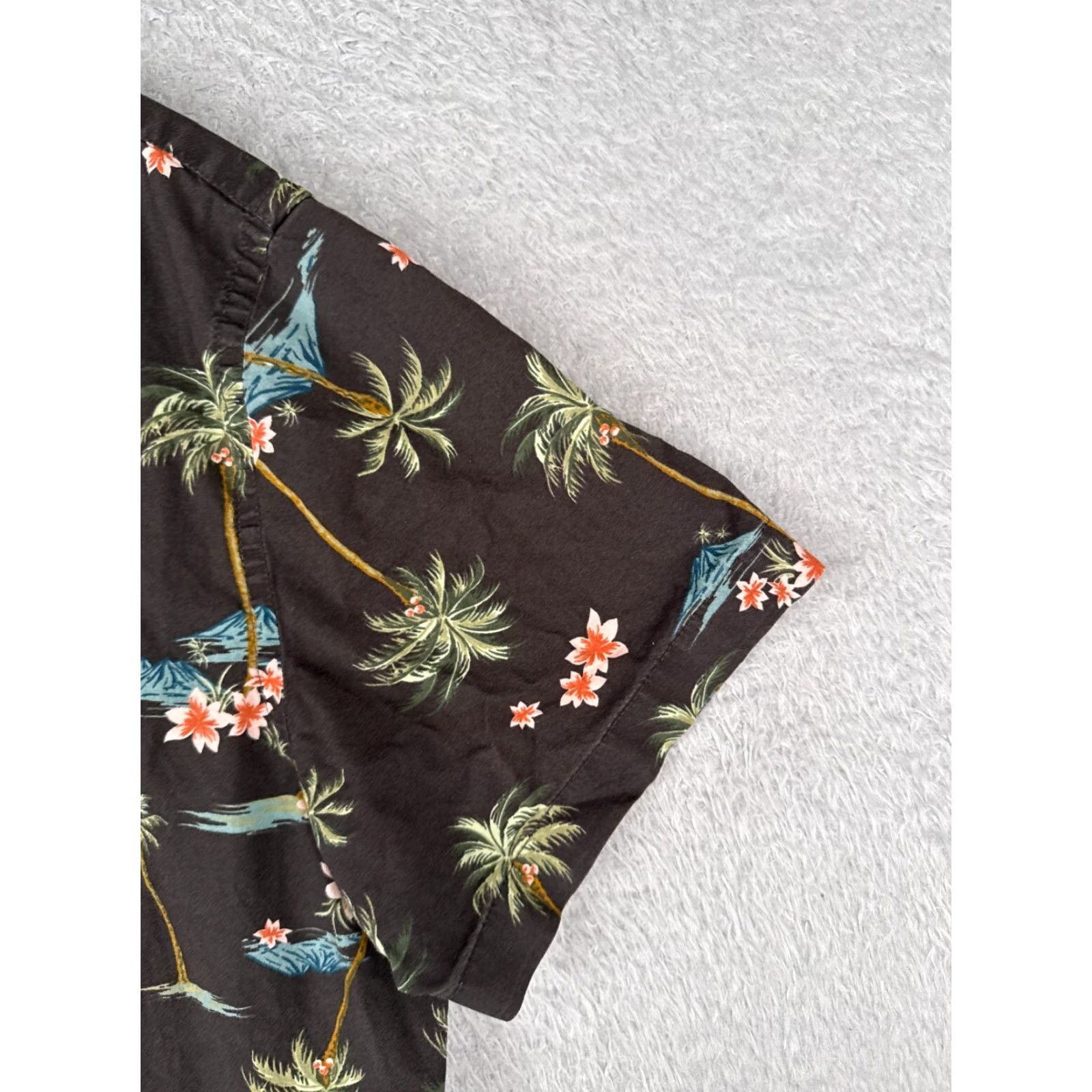 Old Navy VINTAGE Old Navy Shirt Men XL Black Floral Button-Up Cotton Blend Hawaiian Size US XL / EU 56 / 4 - 2 Thumbnail
