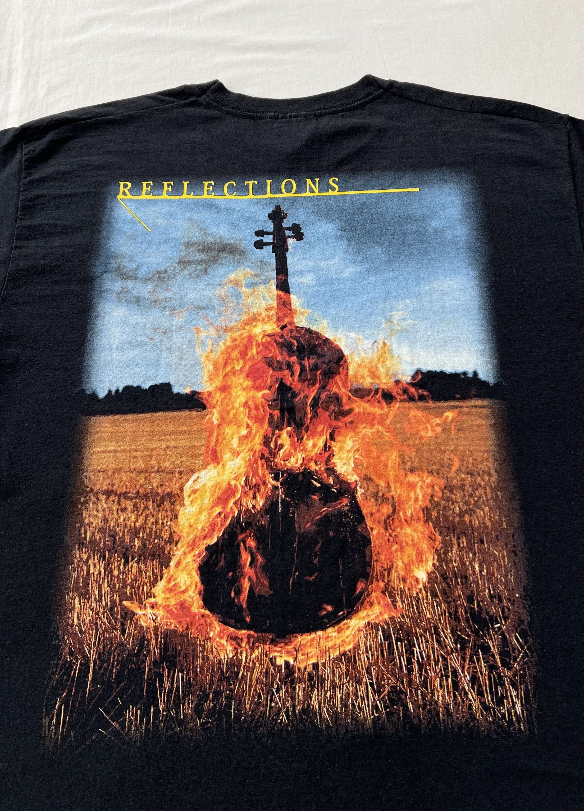 Band Tees Vintage 2000s Apocalyptica Reflections Black T-shirt Size US L / EU 52-54 / 3 - 9 Thumbnail