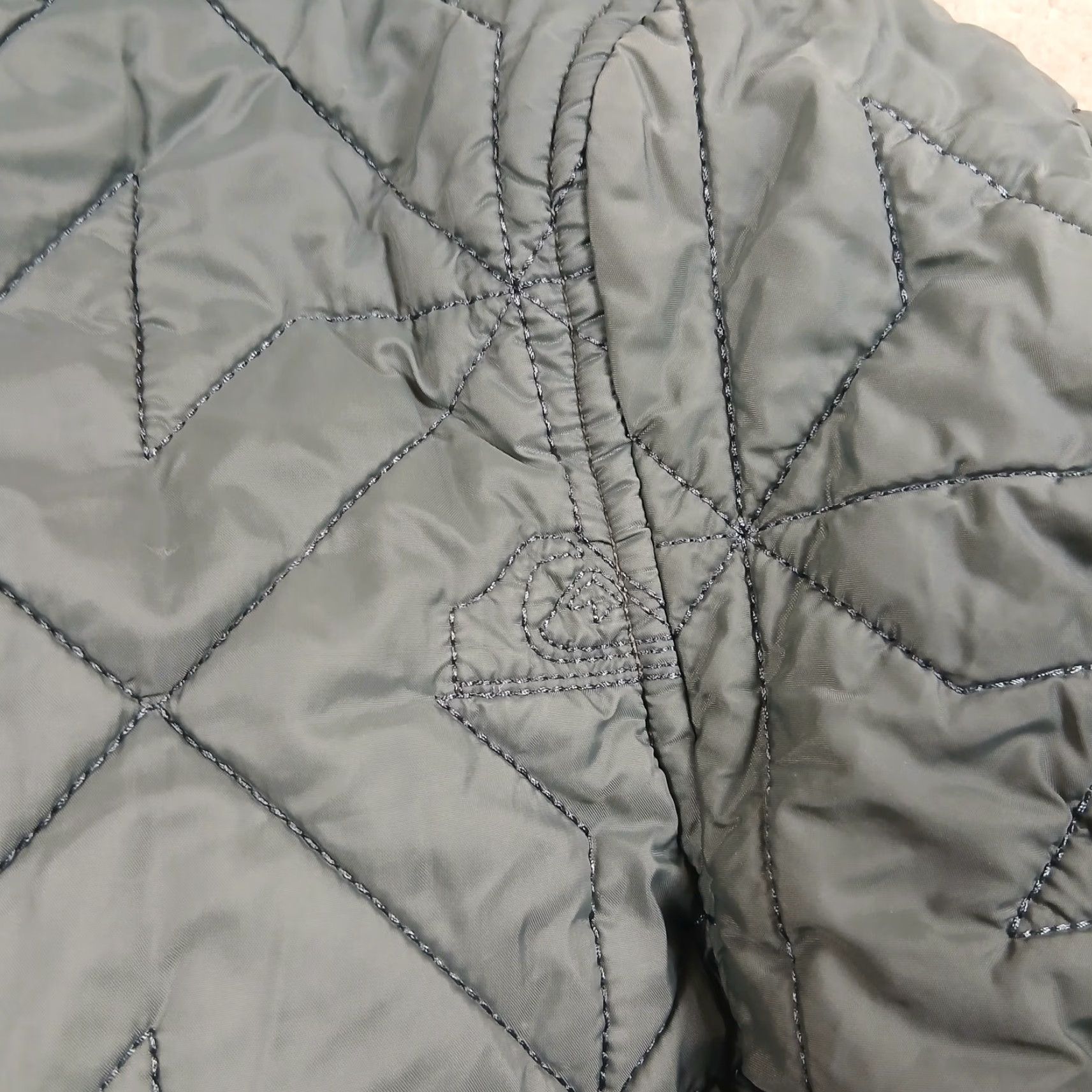 Quiksilver VINTAGE Quiksilver Estilo Logo Quilted Puffer Bomber Jacket Mens Medium Green Jacket Size US M / EU 48-50 / 2 - 4 Thumbnail