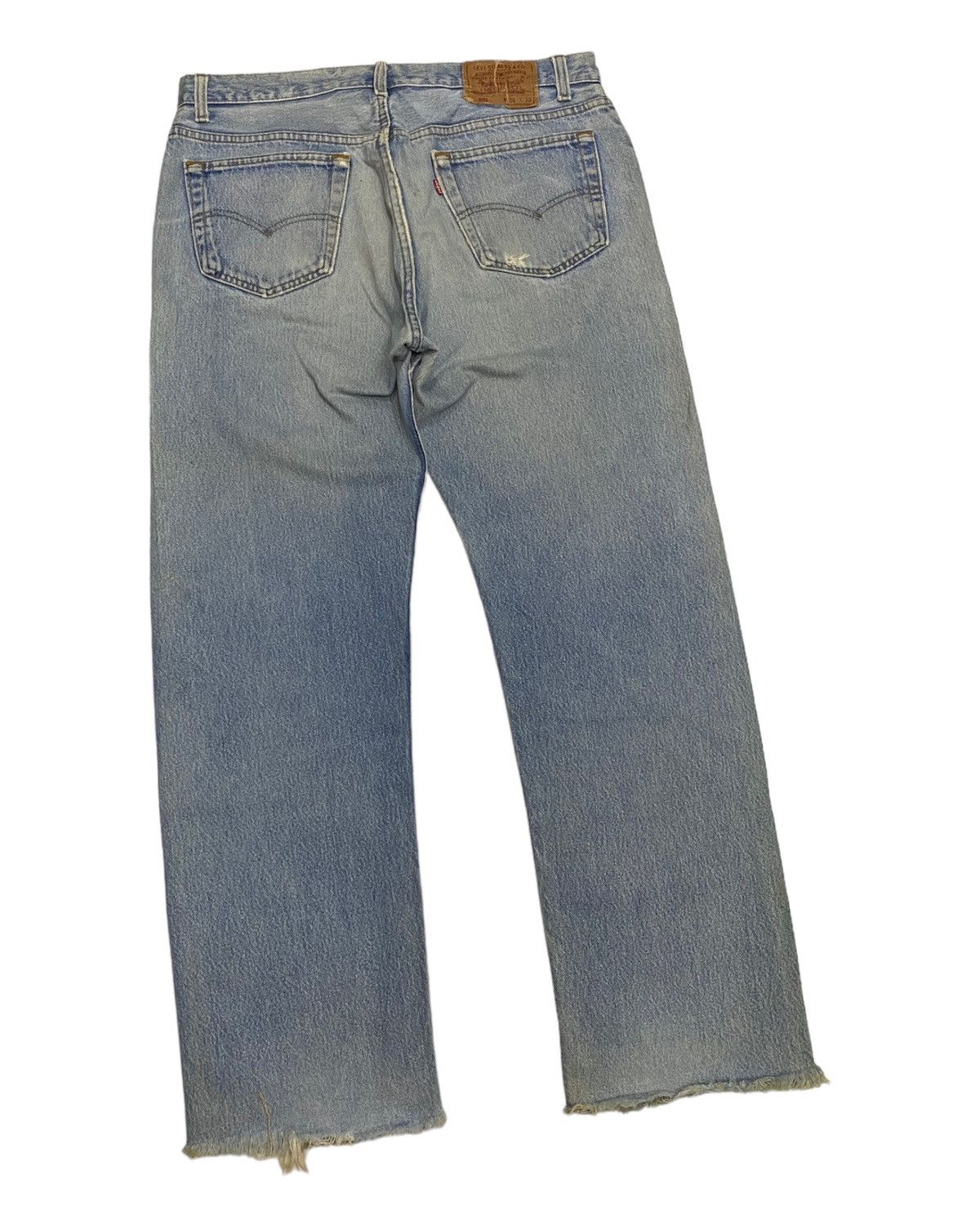 Levi's Vintage Clothing 🔥VINTAGE LEVIS 501 DISTRESSED DENIM MADE IN USA JEANS Size US 34 / EU 50 - 4 Thumbnail