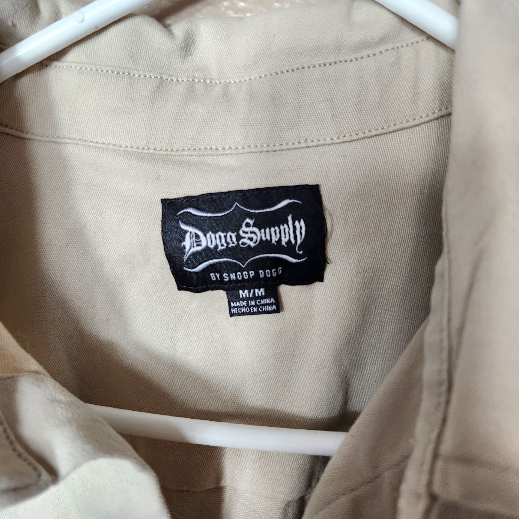 Vintage Dogg Supply by Snoop Dogg Mens |M| Khaki Short Sleeve Button Up Shirt Shirt Hip Hop Streetwear Casual Mens Size US M / EU 48-50 / 2 - 3 Thumbnail