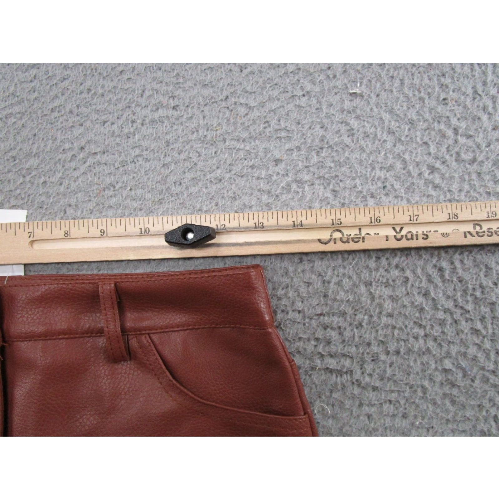 Forever 21 FOREVER 21 Mini Skirt Women's Size M Brown Faux Leather Short Skirt, Zip Closure, Regular, Solid, Casual Party/Cocktail, Ready to Ship Size 32" / US 10 / IT 46 - 5 Thumbnail
