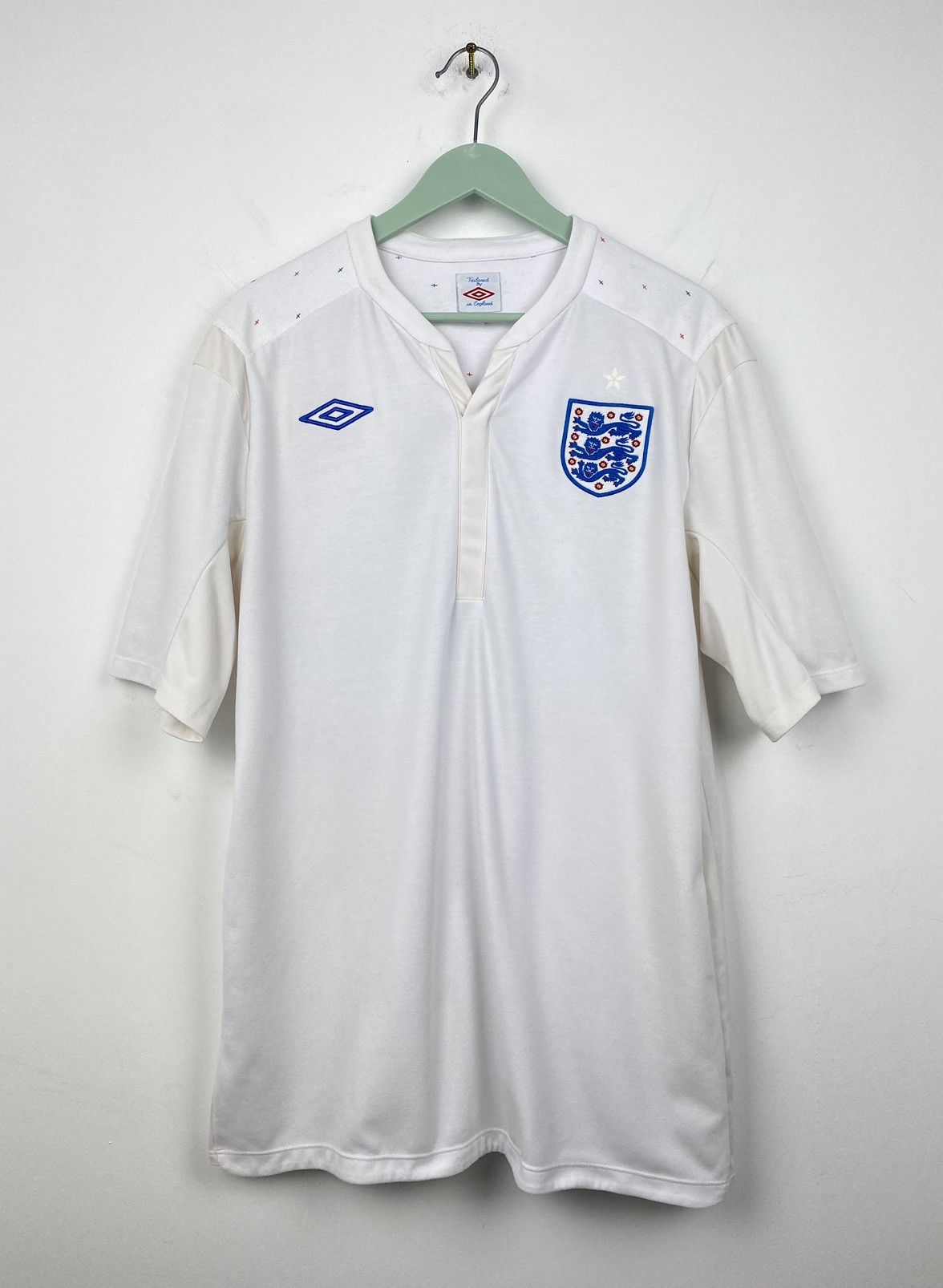 Umbro England Wilshere 2012 Football Soccer Jersey Italy Beckham Size US L / EU 52-54 / 3 - 2 Thumbnail