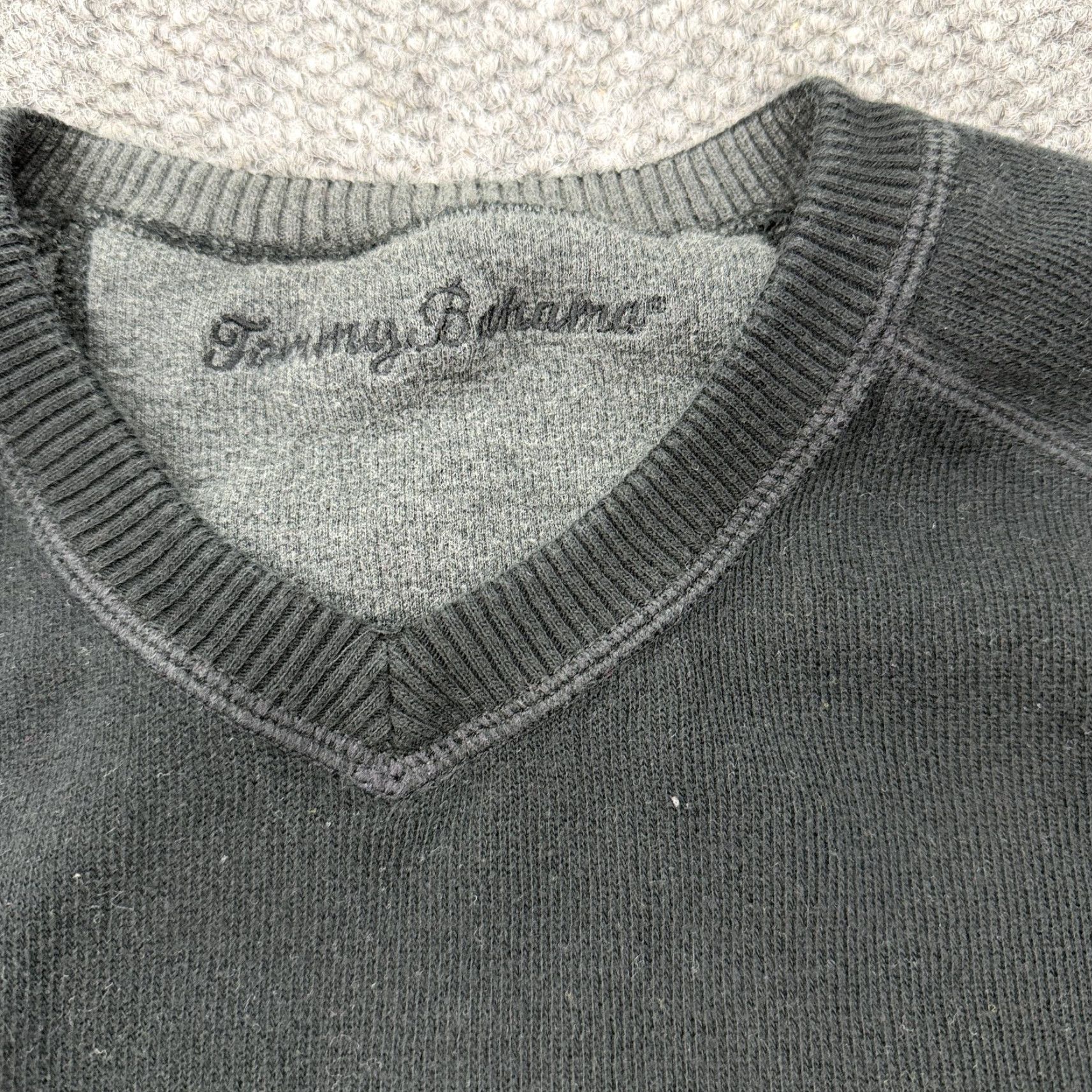 Tommy Bahama TOMMY BAHAMA Sweater Mens XL Black V-Neck Pullover Casual Knit Size US XL / EU 56 / 4 - 4 Thumbnail