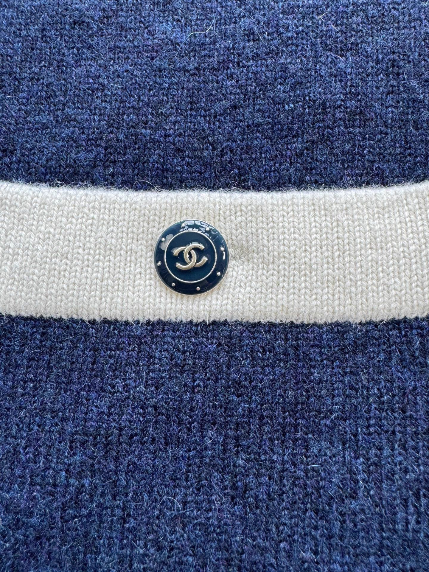 Chanel Chanel Blue White Cashmere Knit Cardigan 34 Size XXS / US 00 / IT 34 - 5 Thumbnail