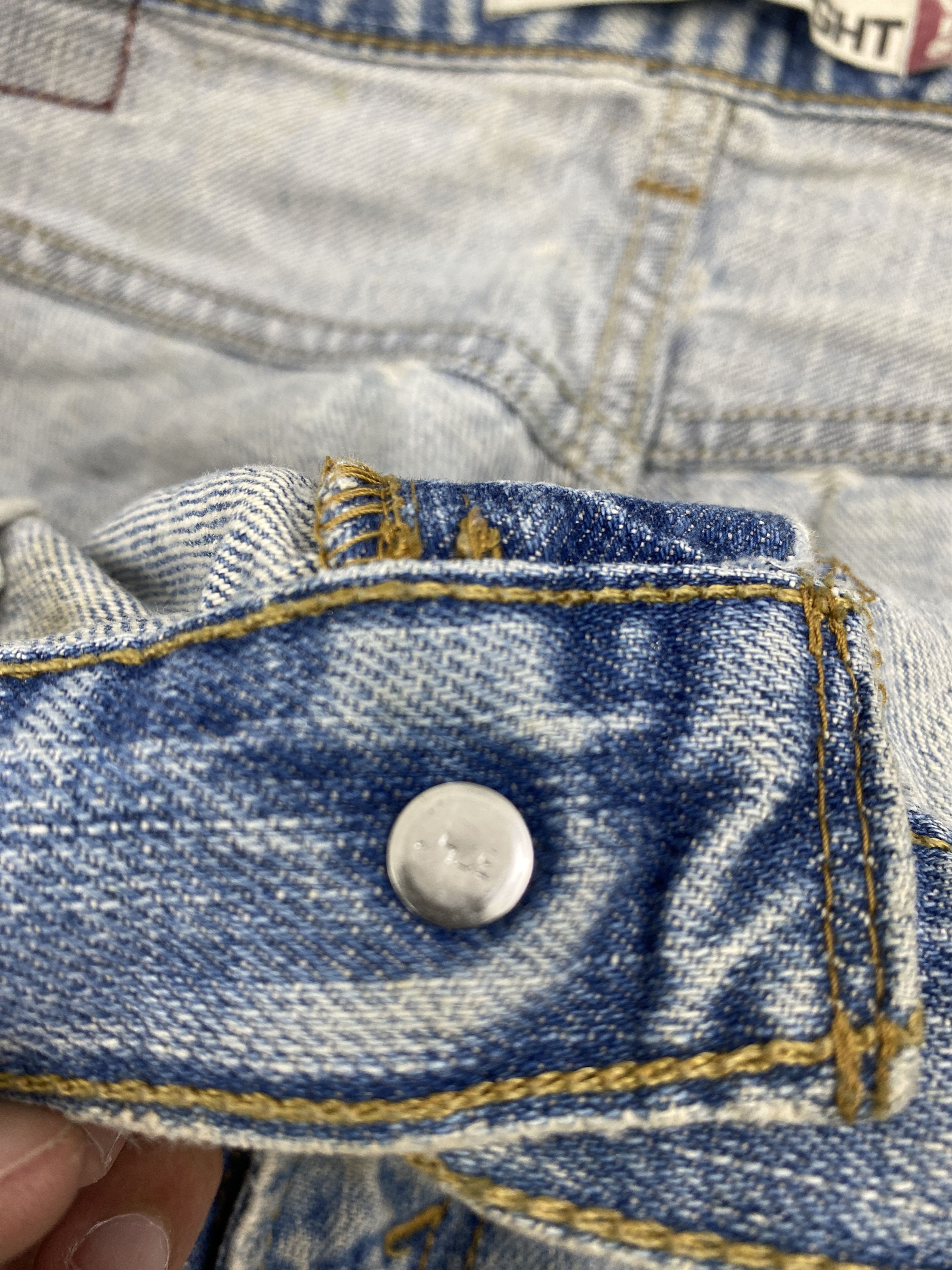 Levi's × Vintage Distressed Vintage Levis 569 Faded Blue Jeans Size US 33 - 15 Thumbnail
