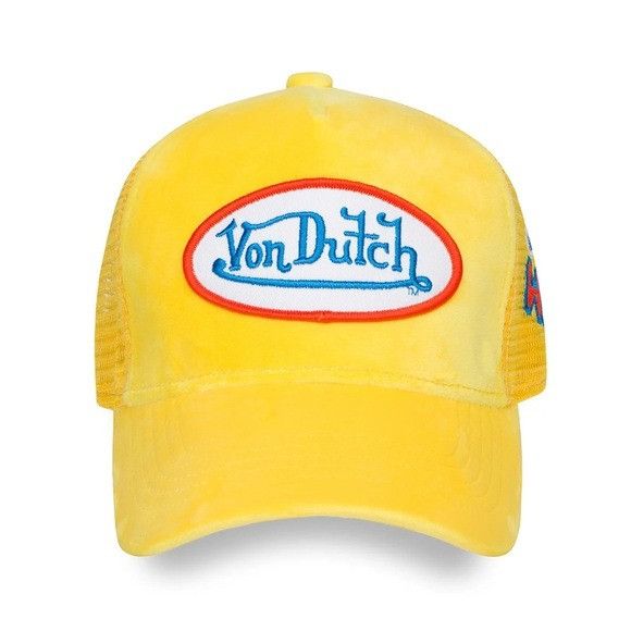 Designer × Von Dutch NWT VON DUTCH YELLOW VELVET HOLLYWOOD TRUCKER HAT Size ONE SIZE - 1 Thumbnail