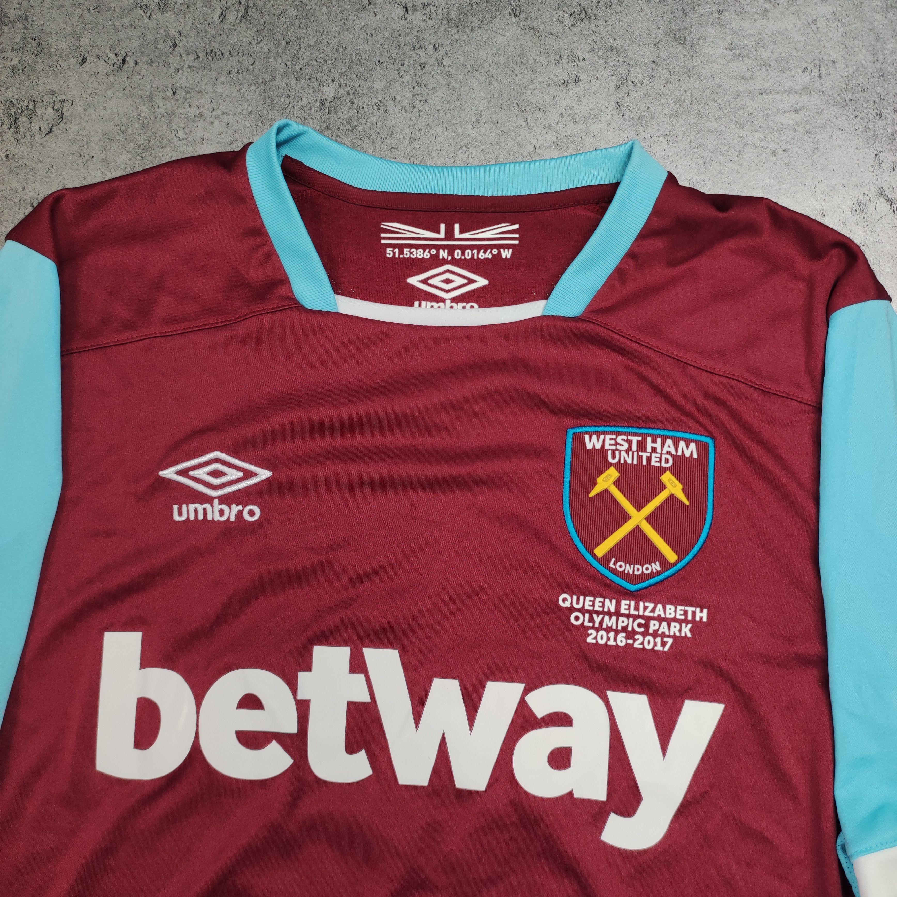 Other West Ham United x Umbro Football 2016/17 Home Jersey Size US L / EU 52-54 / 3 - 5 Thumbnail