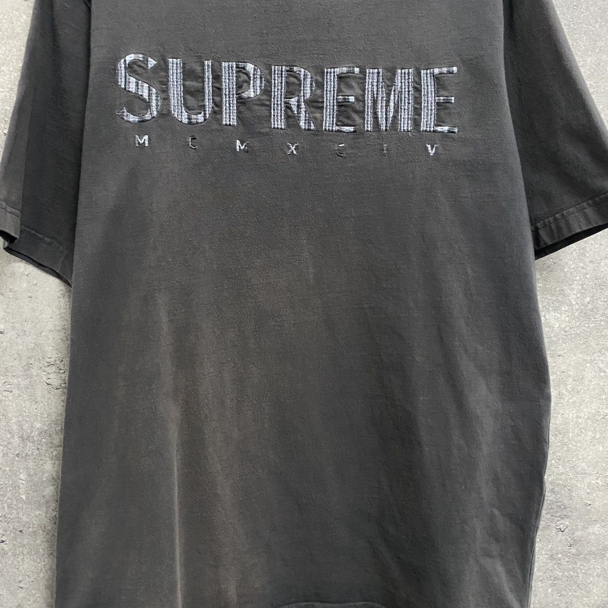 Supreme Supreme T-Shirt Size US M / EU 48-50 / 2 - 4 Thumbnail