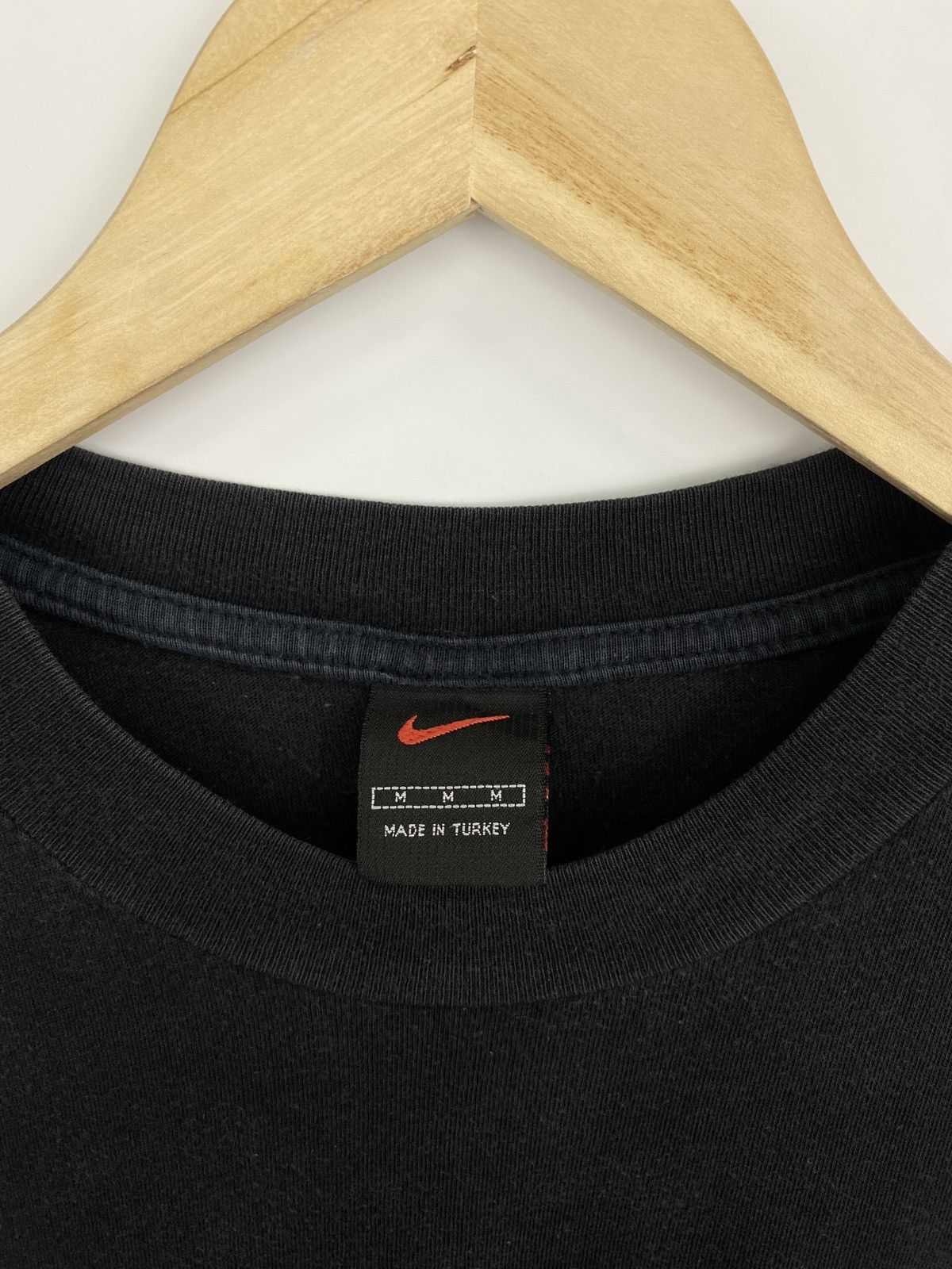 Nike Vintage 90s Nike Swoosh Retro T-Shirt Hype Size US M / EU 48-50 / 2 - 5 Thumbnail