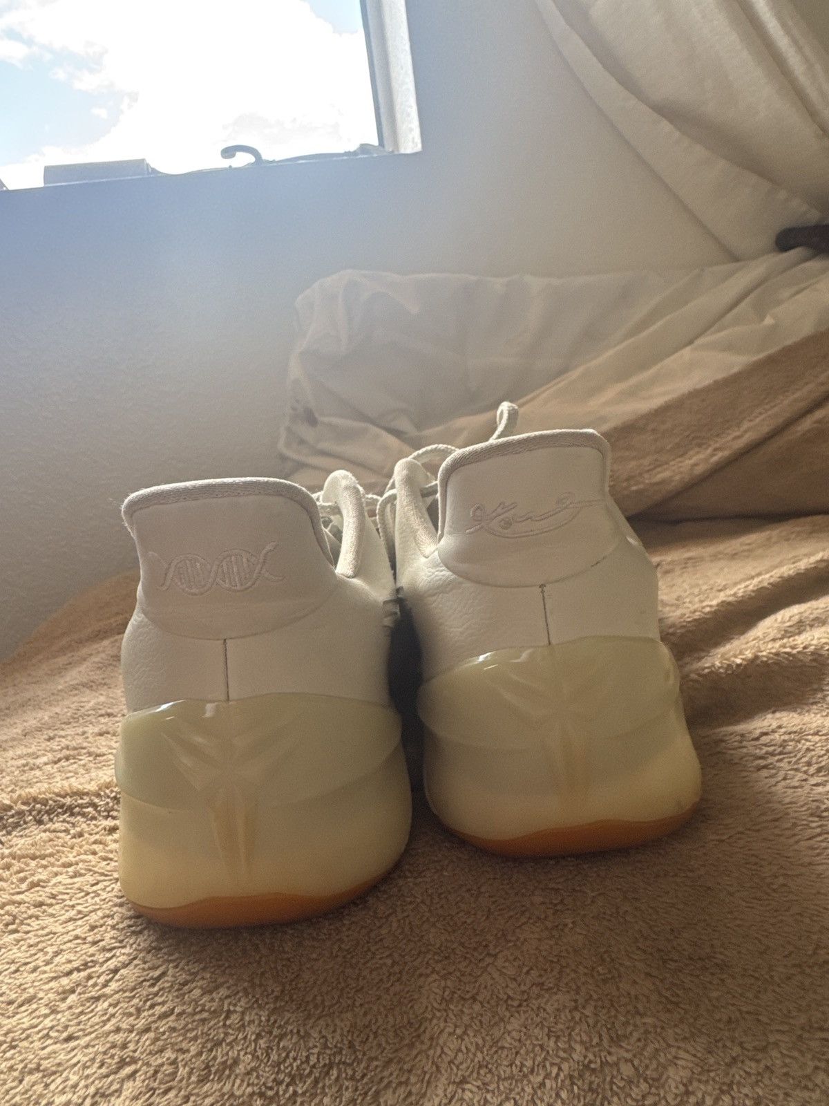 Nike Nike Kobe ad “light bone" basketball sneakers Size US 11 / EU 44 - 4 Thumbnail