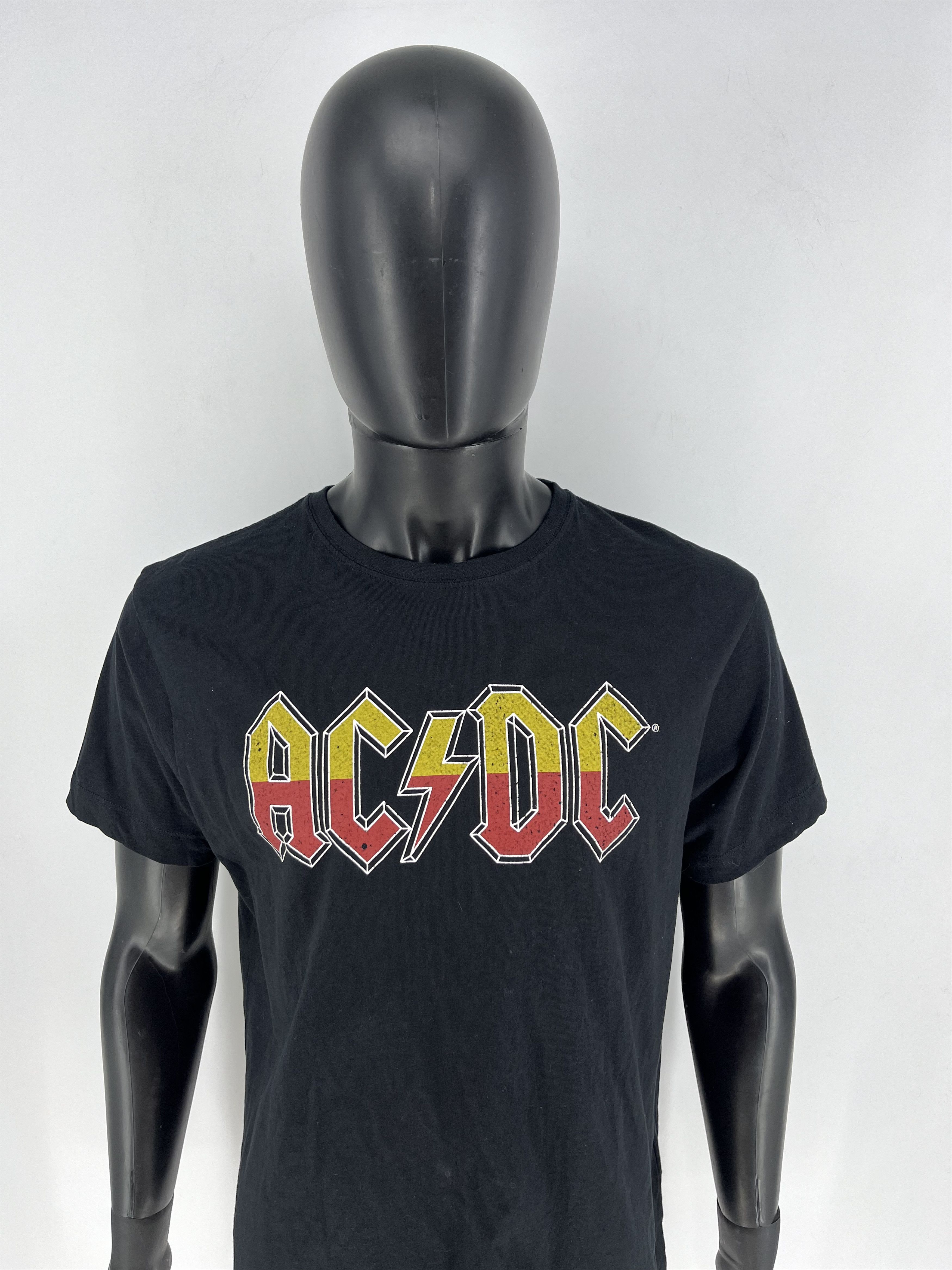 Band Tees × Vintage Vintage Y2K AC/DC ACDC Black In Evrope Tour Big Logo Size US M / EU 48-50 / 2 - 5 Thumbnail
