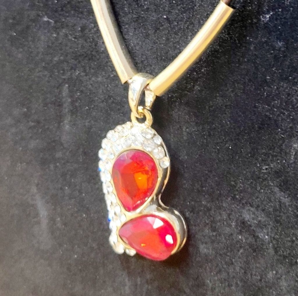 Other Red & white rhinestone heart-shaped triple corded necklace Size ONE SIZE - 3 Thumbnail