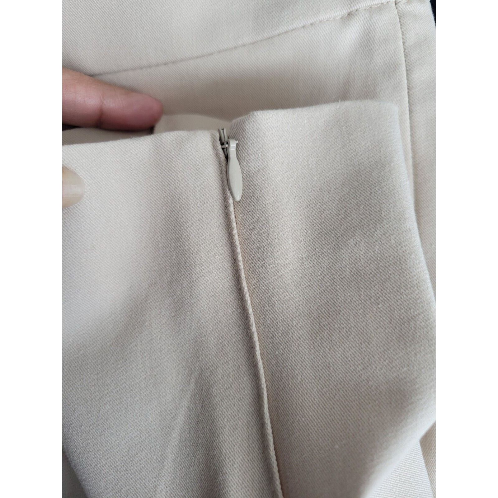 St. John St John Legging Fit Pants Sz 8 Fine Stretch Cream Size 30" / US 8 / IT 44 - 9 Thumbnail