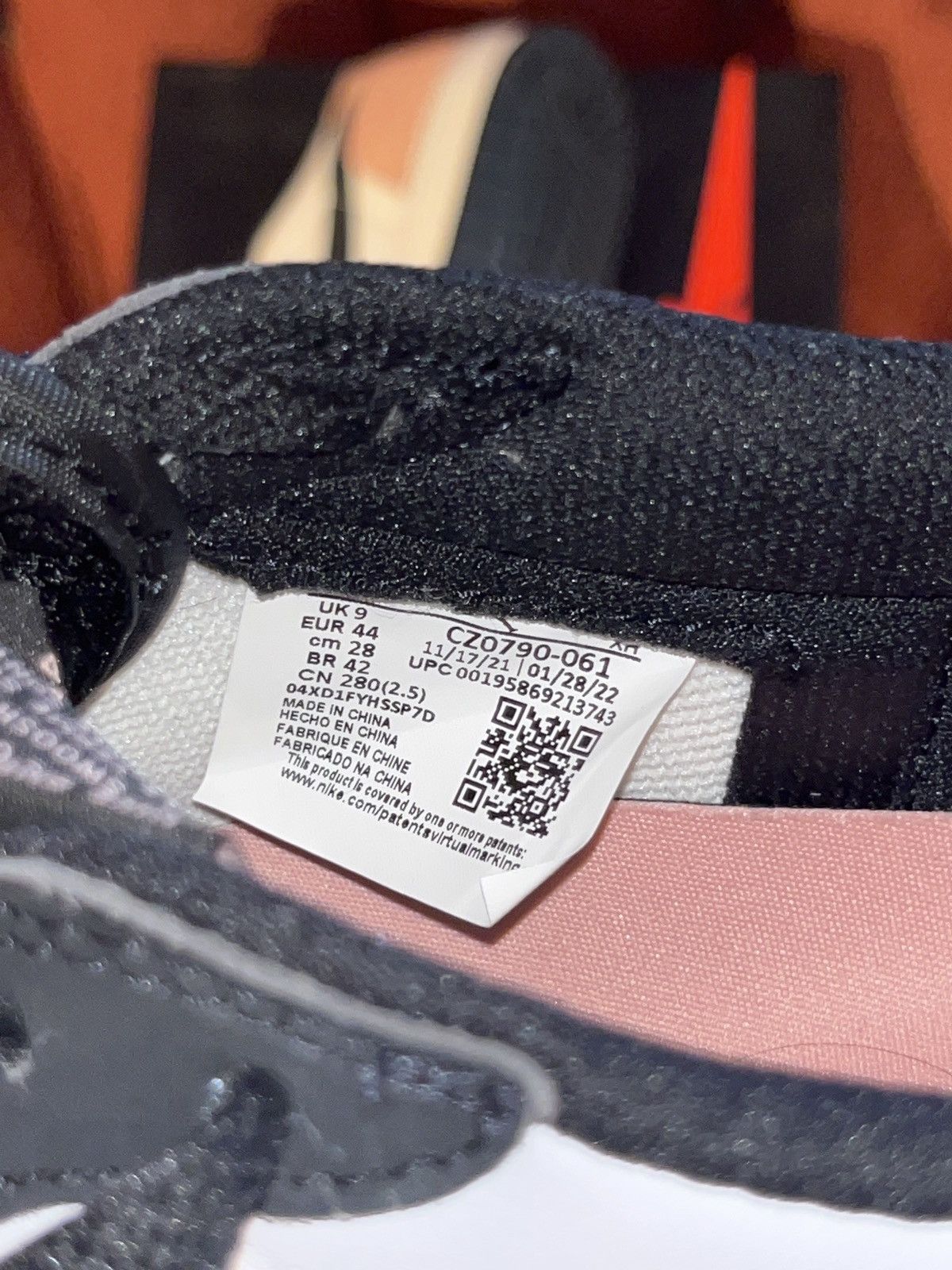 Jordan Brand × Nike Jordan 1 Low ‘Bleached Coral’ Size US 10 / EU 43 - 7 Thumbnail
