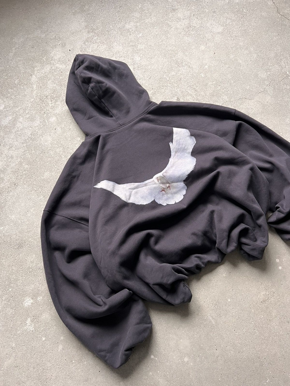 Balenciaga × Gap × Yeezy Yeezy Gap Dove Hoodie Dark Grey Size US XL / EU 56 / 4 - 6 Thumbnail