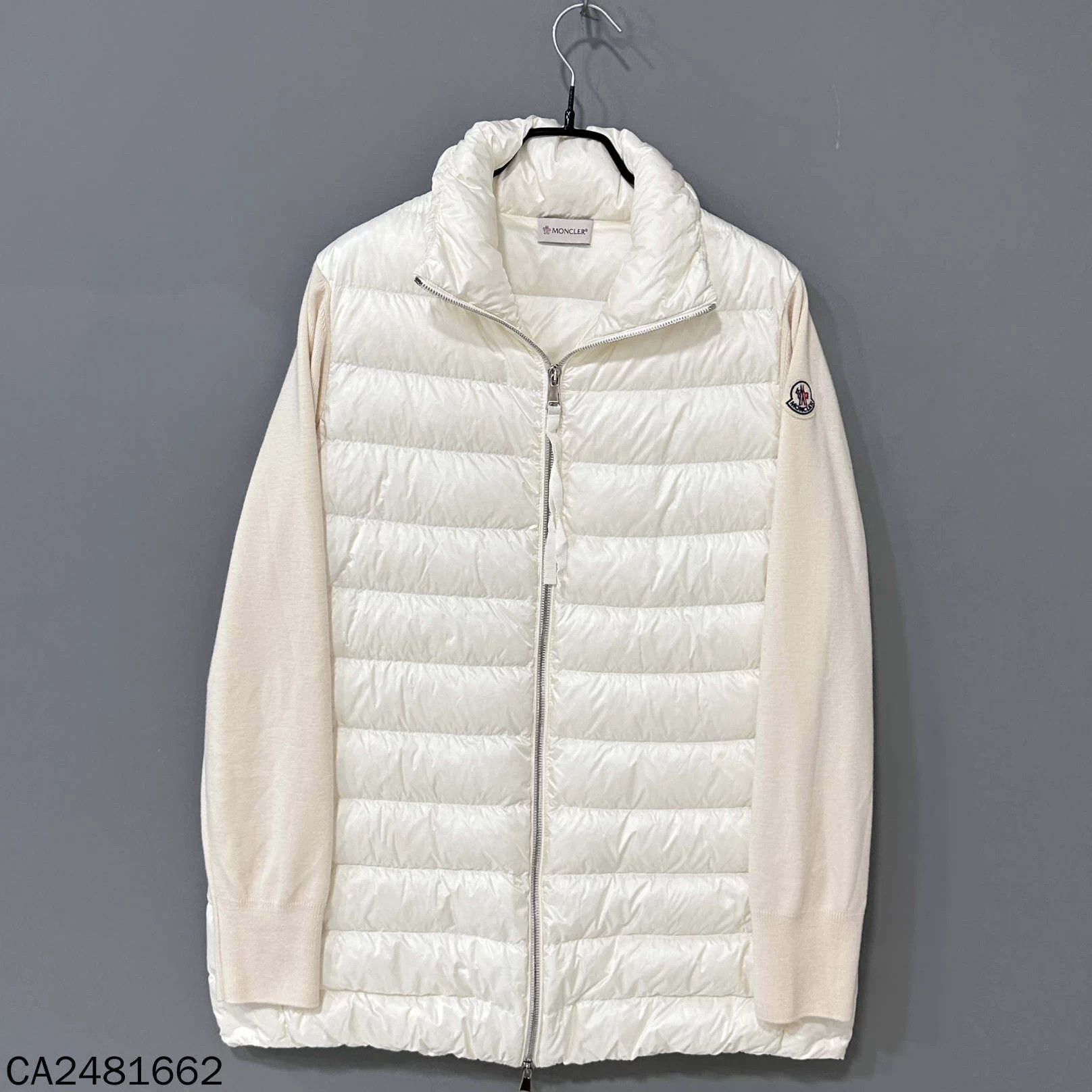 Moncler Moncler Ivory Knit Down Jacket M 99% New Size M / US 6-8 / IT 42-44 - 1 Thumbnail