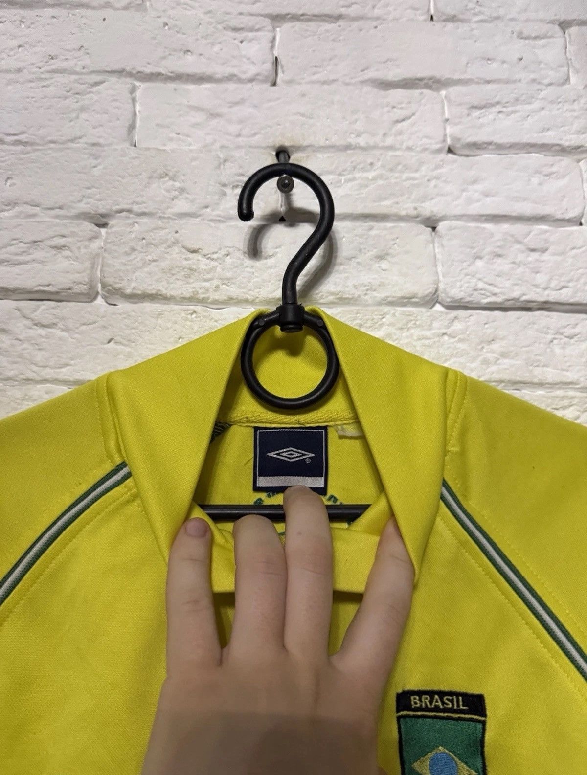 Umbro Vintage Rare Umbro Brasil Track Jacket Training Track Top Size US M / EU 48-50 / 2 - 11 Thumbnail