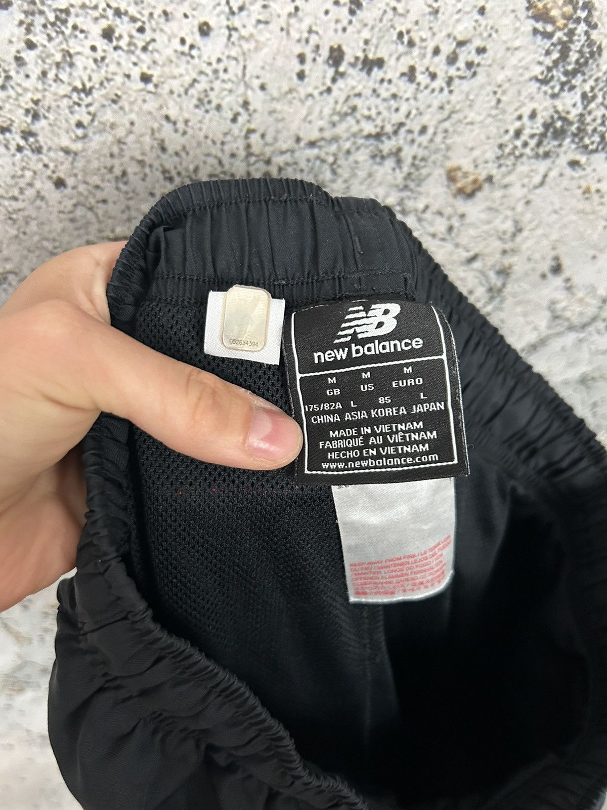 New Balance Liverpool FC Soccer Football Sweatpants Hype Sportswear Size US 32 / EU 48 - 5 Thumbnail