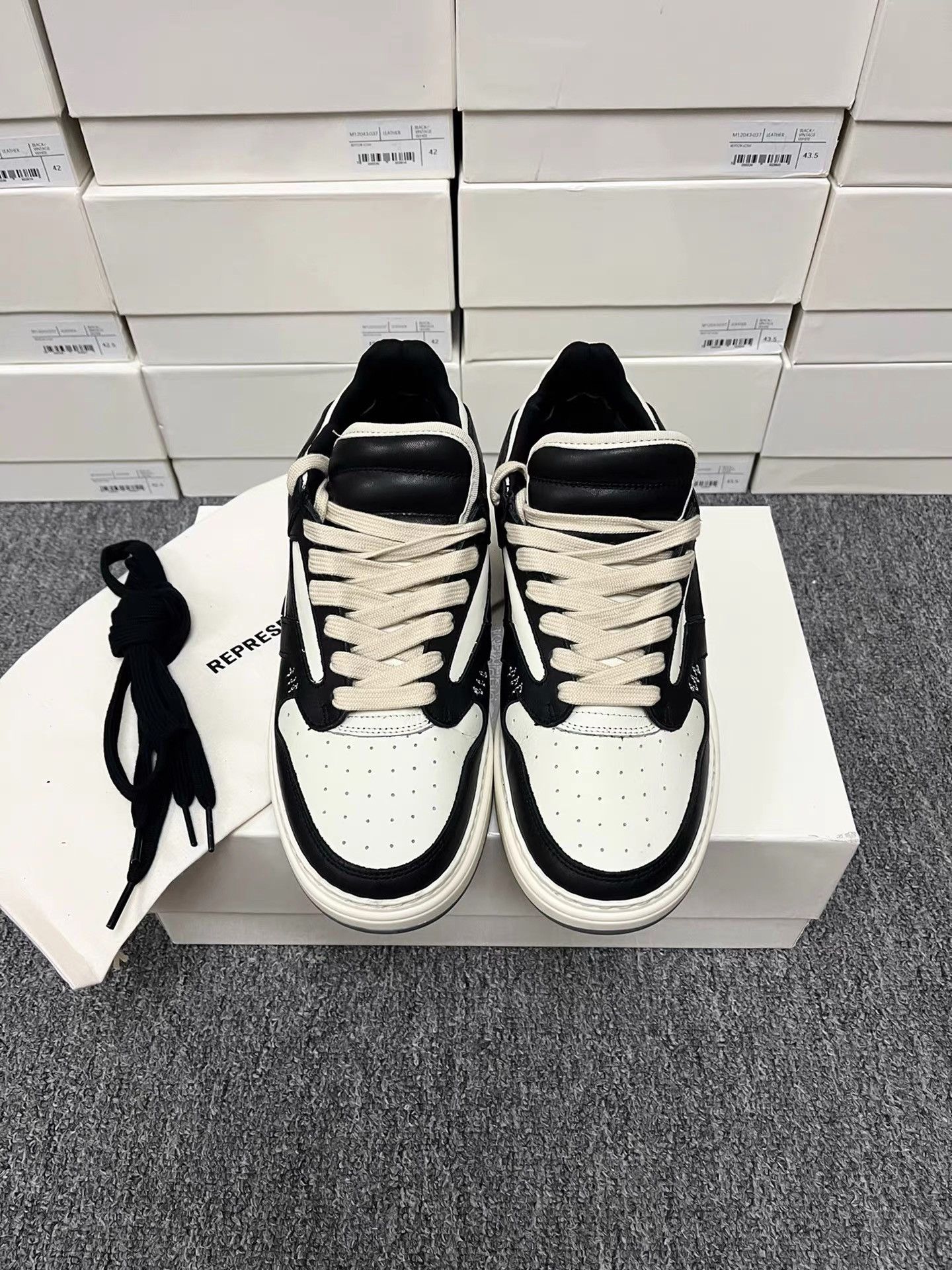 Represent Clo. Represent Reptor Low Leather Sneakers K34 Size US 10 / EU 43 - 3 Thumbnail