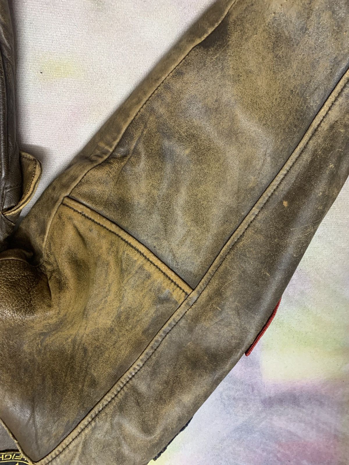 Avirex Vintage Military A-2 Patina Leather Tomcat Combat Flight Size US L / EU 52-54 / 3 - 21 Thumbnail